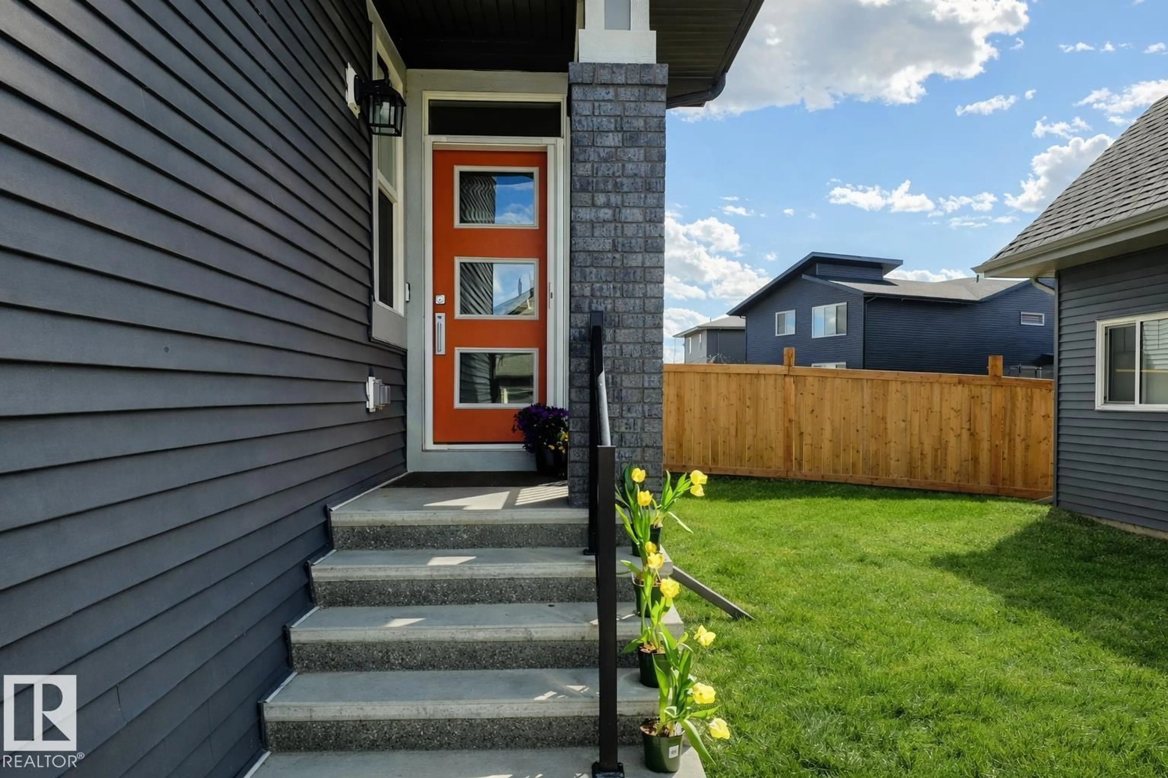 Home with vinyl exterior material, street for NW - 20119 29 AV, Edmonton Alberta T6M0W6
