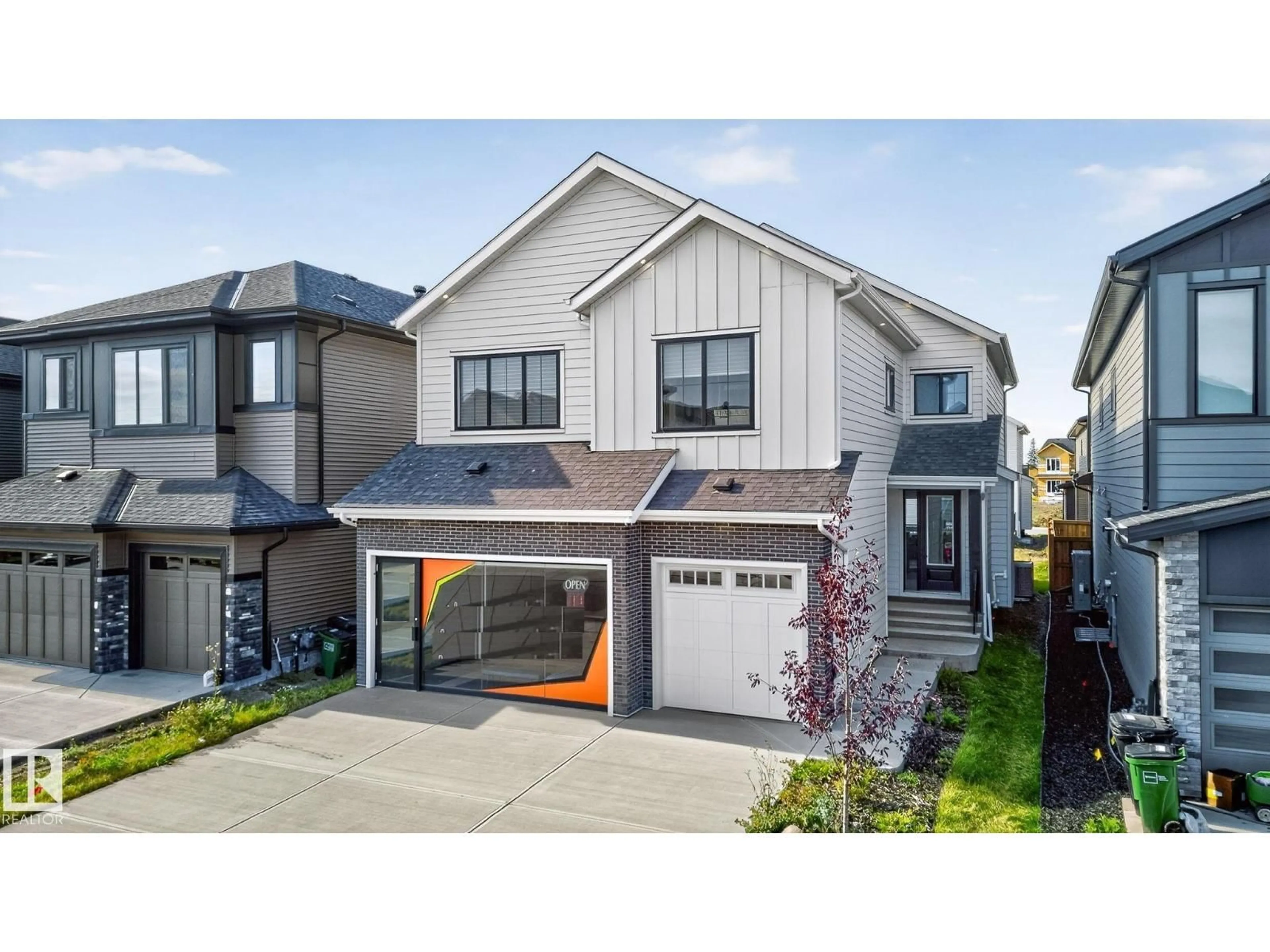 Home with vinyl exterior material, street for NW - 17124 2 ST, Edmonton Alberta T5Y4G5