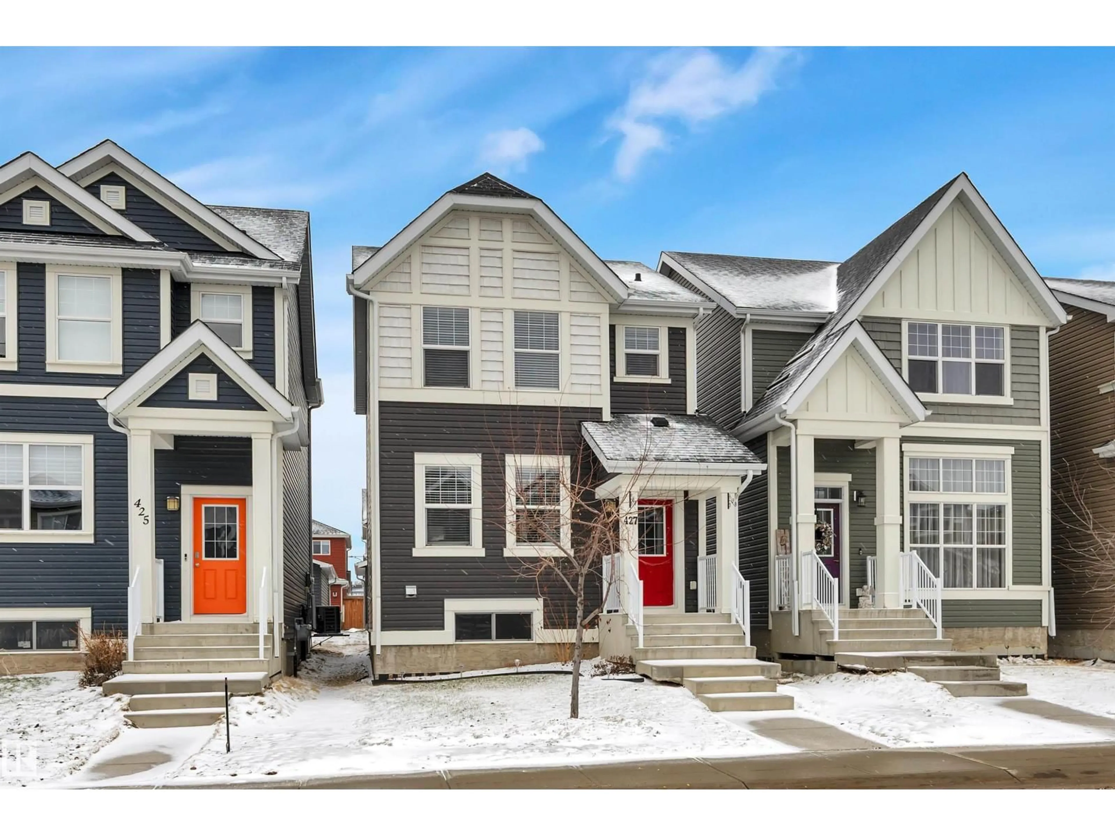 Home with vinyl exterior material, street for 427 SIMPKINS LI, Leduc Alberta T9E1B3