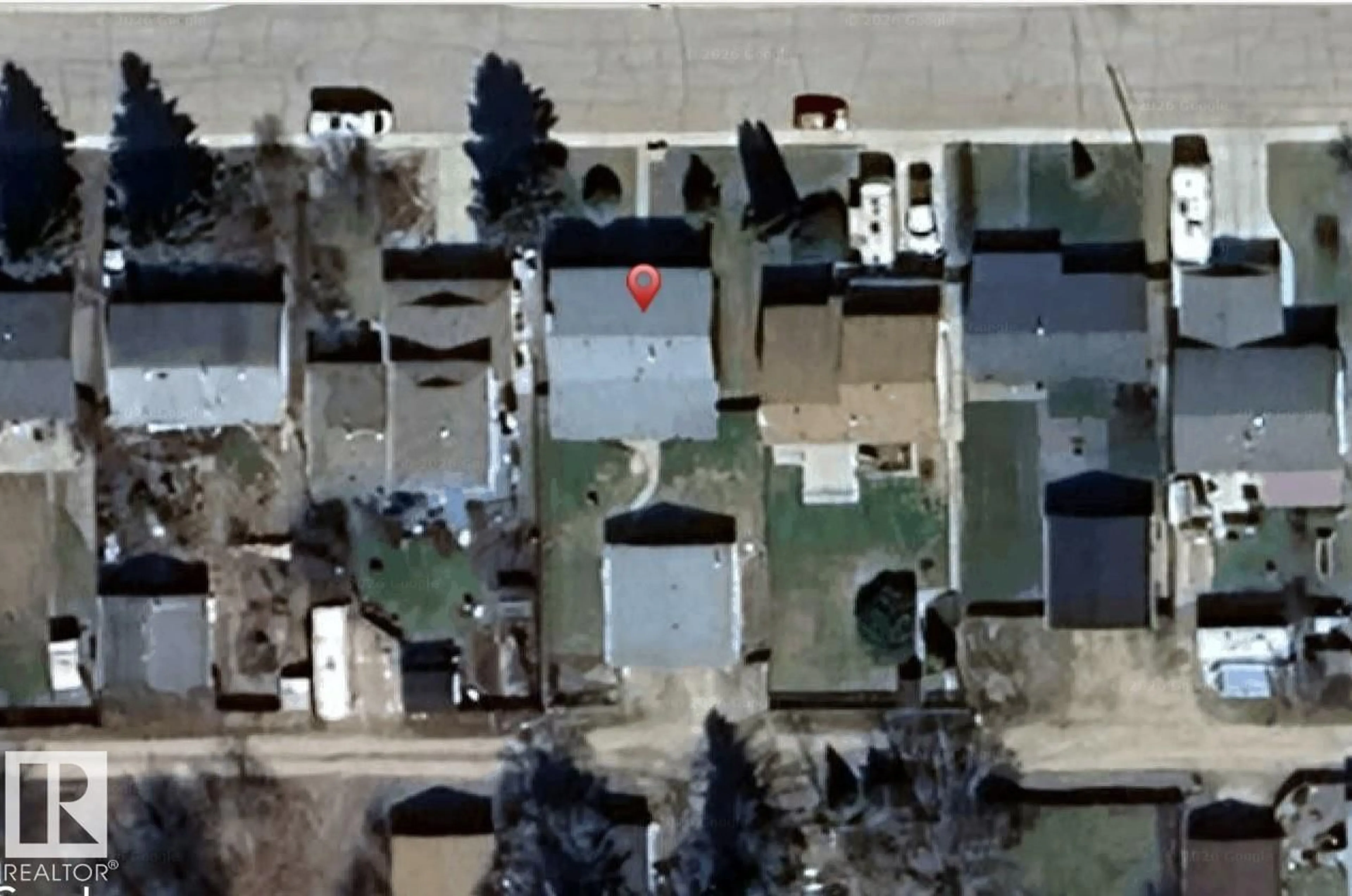 A pic from outside/outdoor area/front of a property/back of a property/a pic from drone, street for 1009 15 AV, Cold Lake Alberta T9M1J5