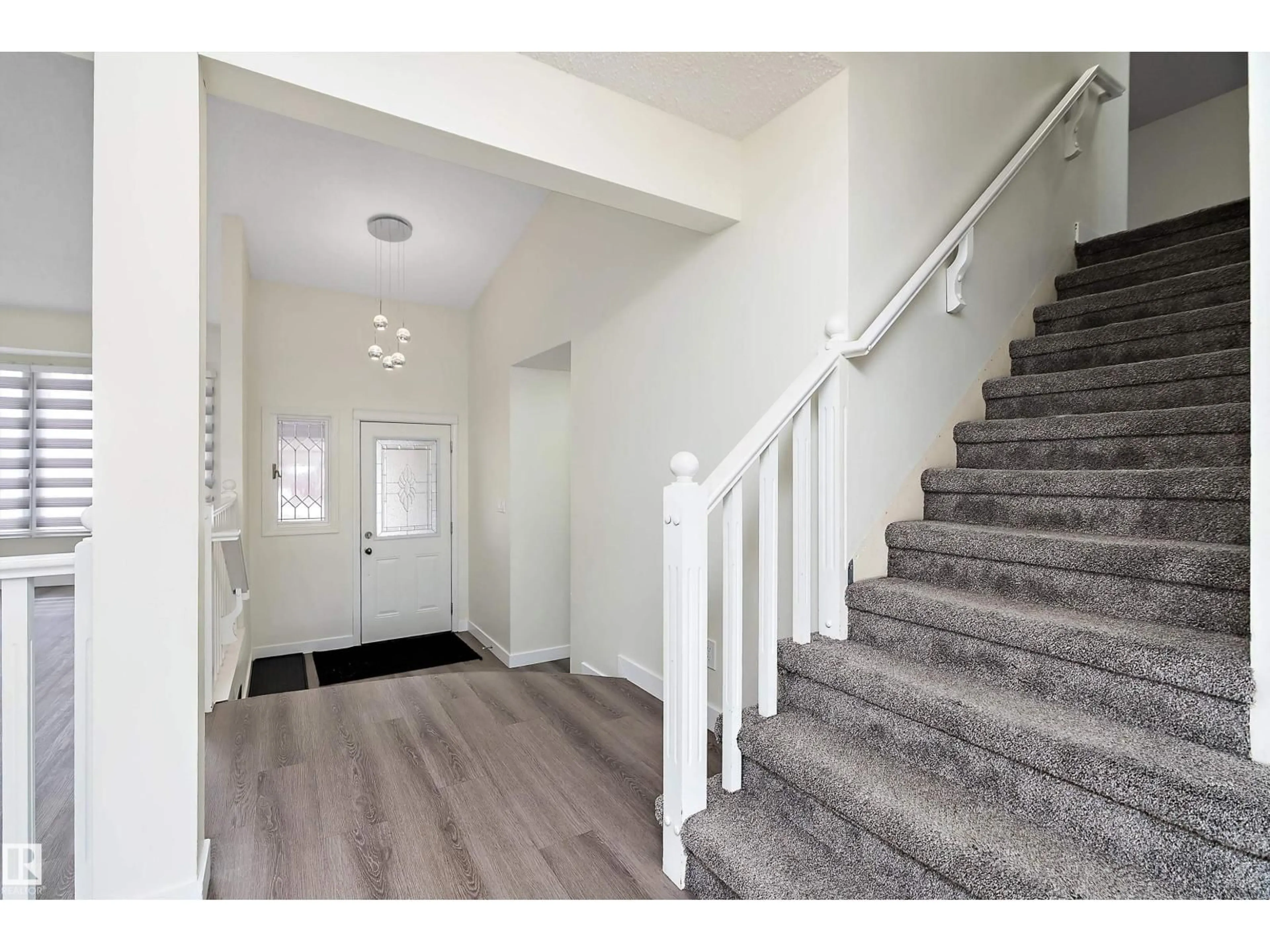 Indoor entryway for 11020 158 AV, Edmonton Alberta T5X4V4