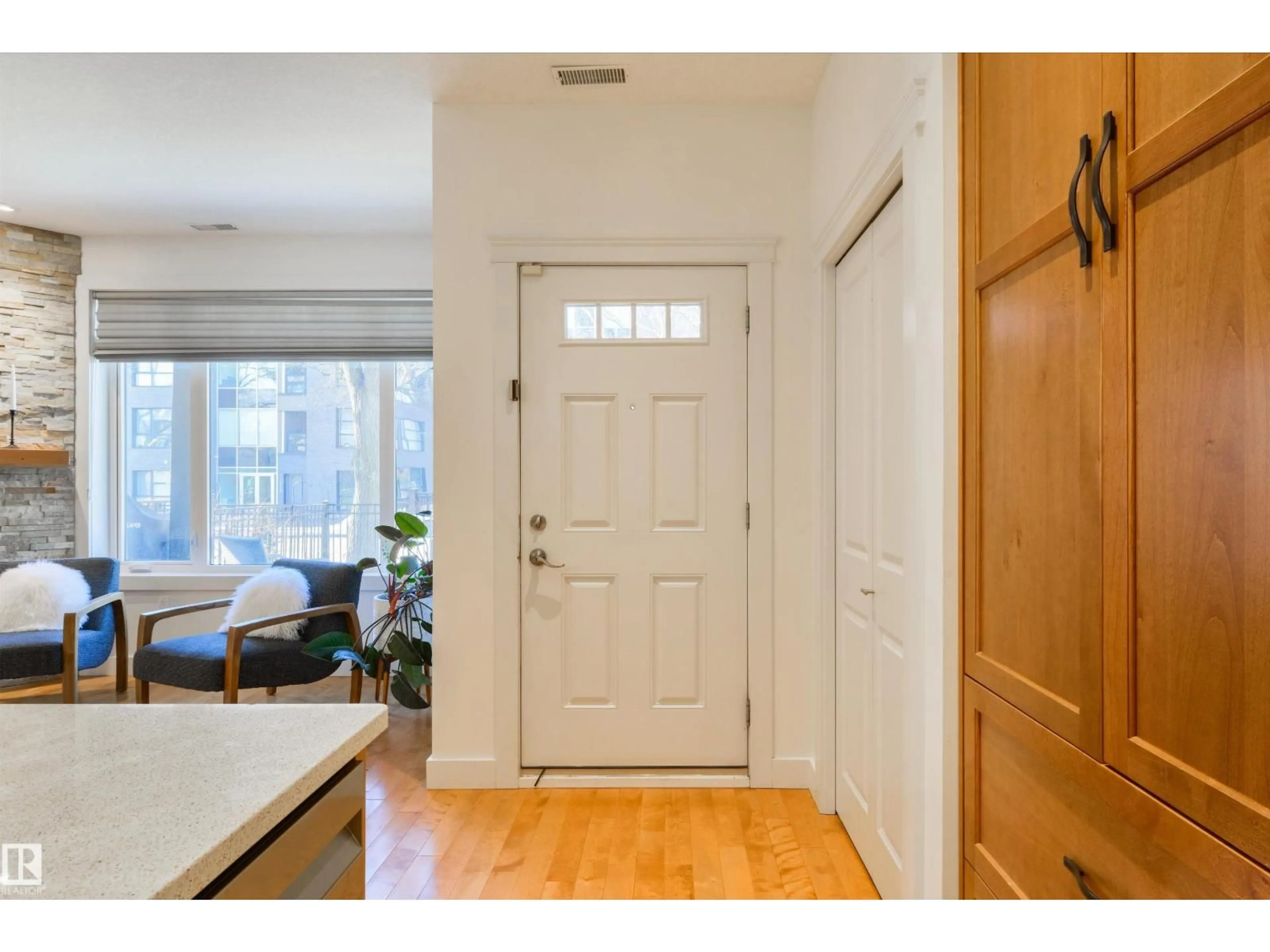 Indoor entryway for #7 - 11518 76 AV, Edmonton Alberta T6G0K7