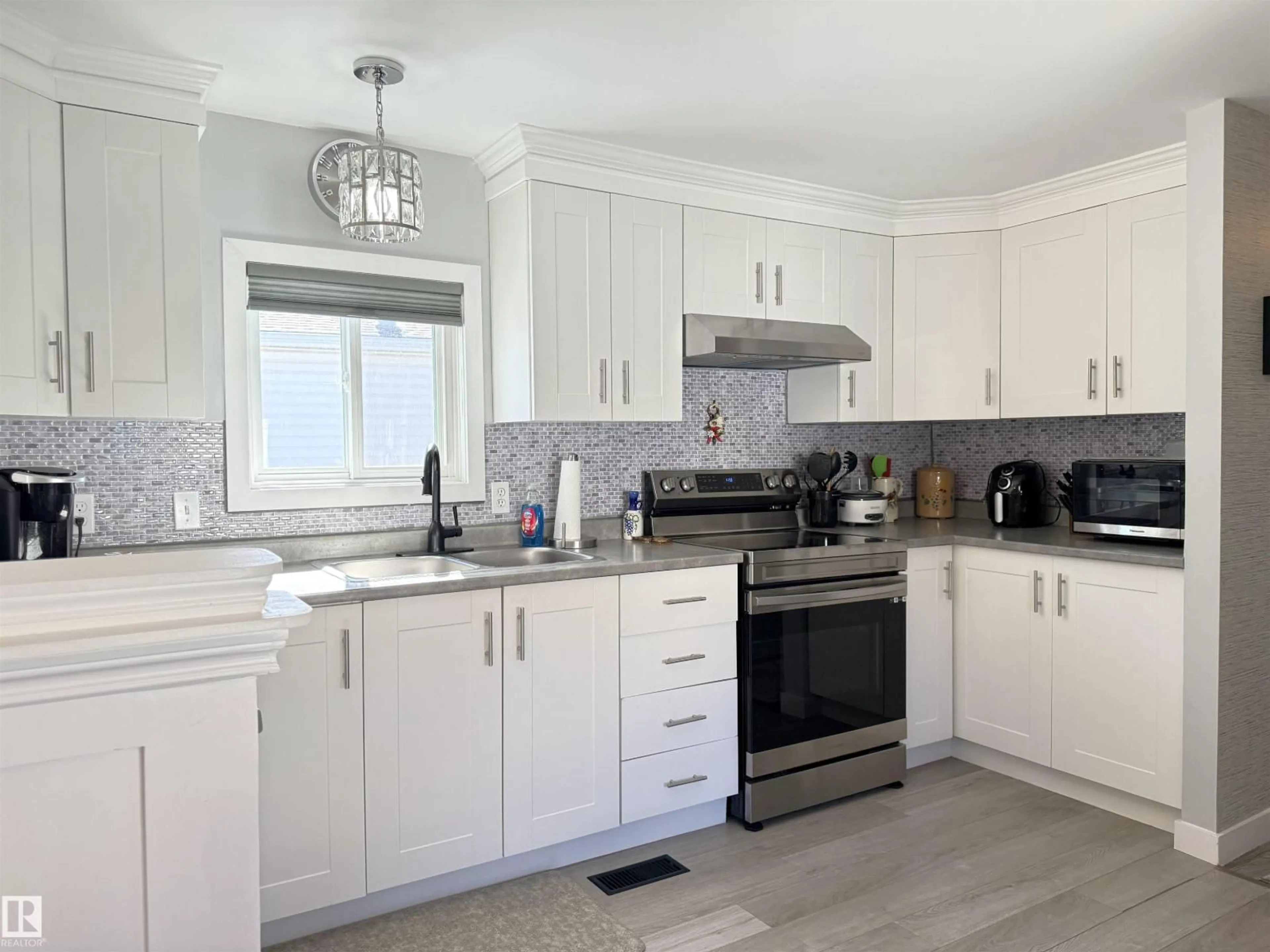 Open concept kitchen, unknown for 50 WILLOW PARK ES, Leduc Alberta T9E5R3