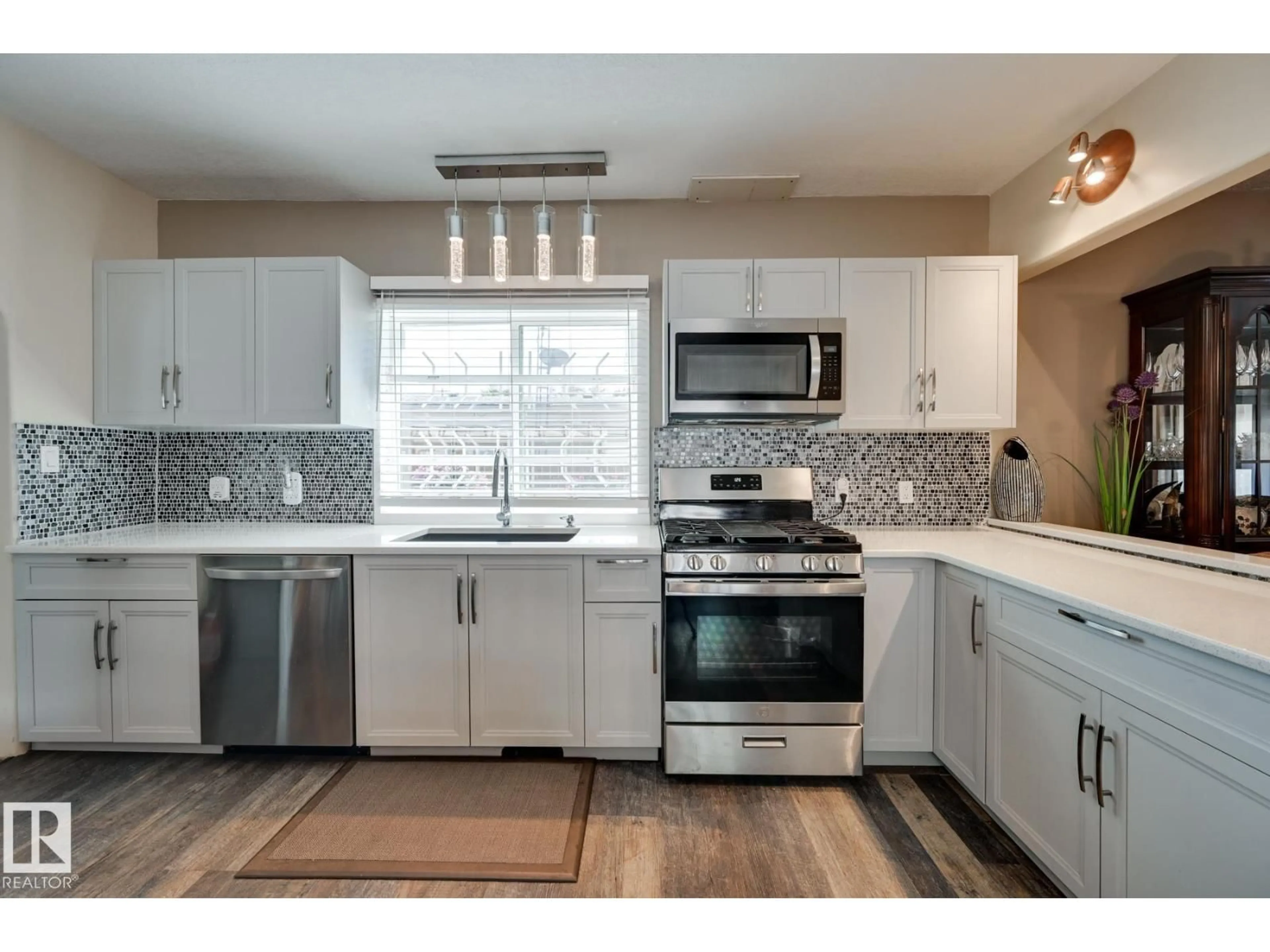 Open concept kitchen, unknown for 5039 52 ST, Andrew Alberta T0B0C0