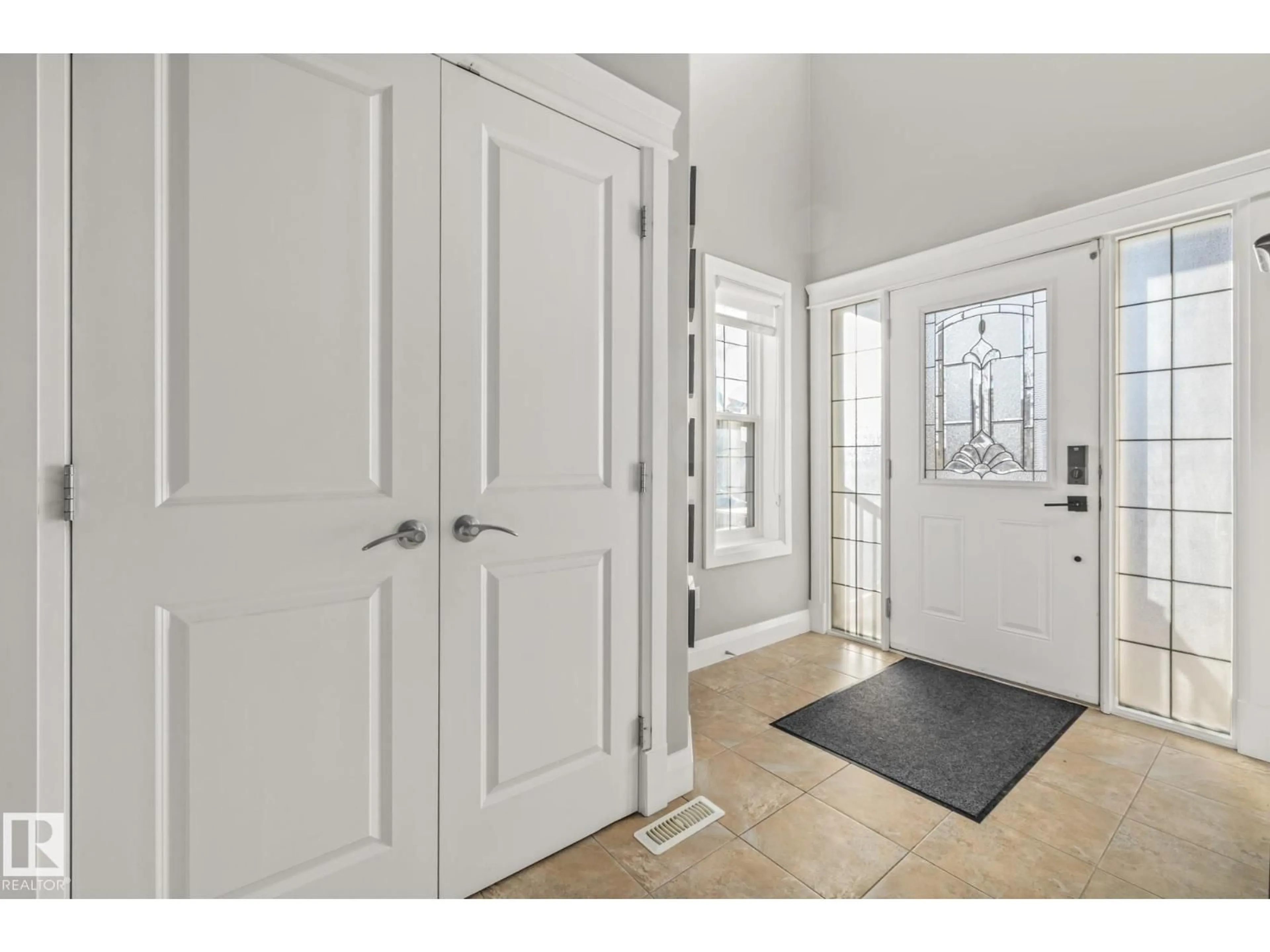 Indoor entryway for 167 BREMNER CR, Fort Saskatchewan Alberta T8L0E2