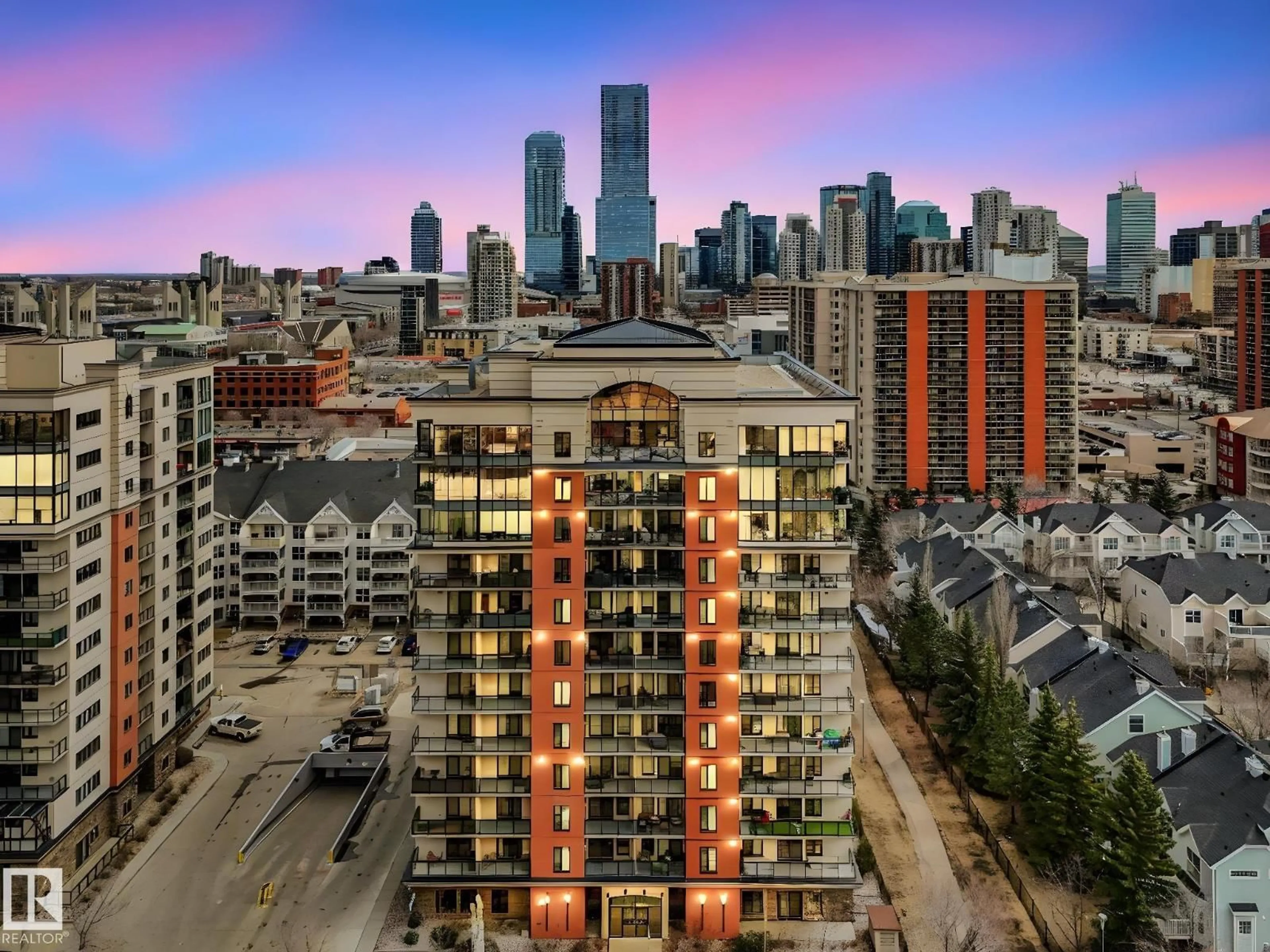 A pic from outside/outdoor area/front of a property/back of a property/a pic from drone, city buildings view from balcony for 908 - 10303 111 ST, Edmonton Alberta T5K0C6