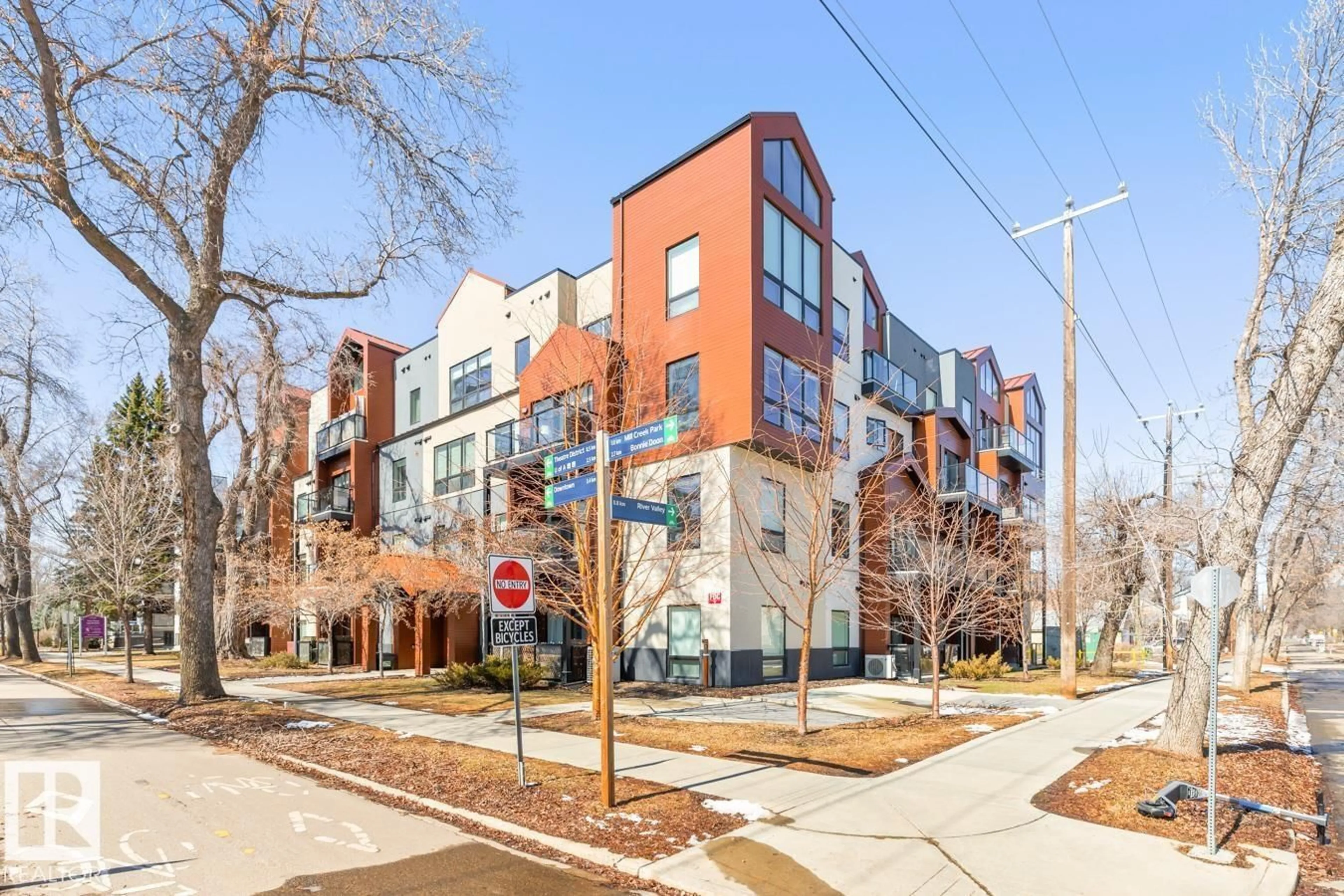 Unknown for 203 - 10006 83 AV, Edmonton Alberta T6E2C2