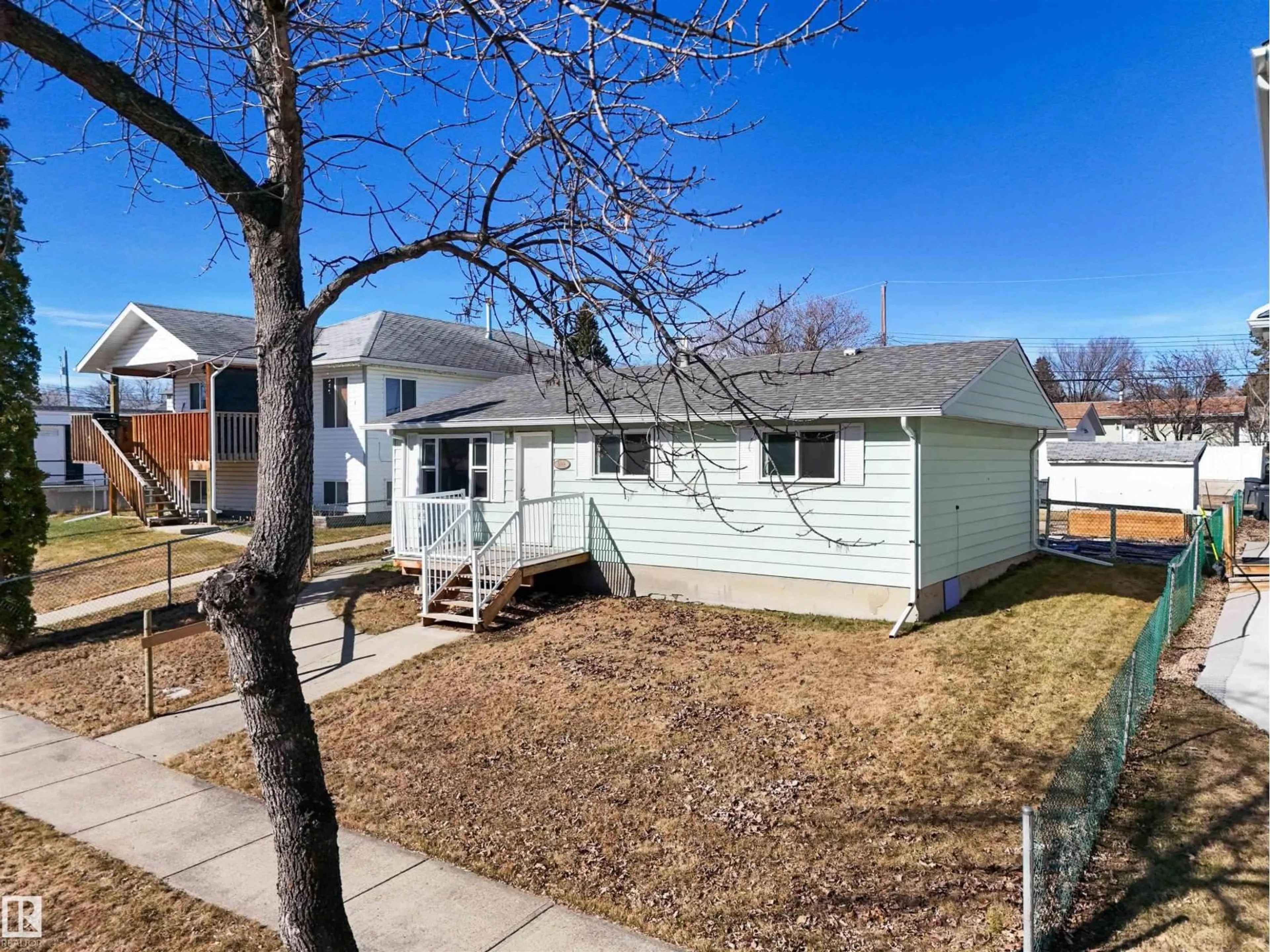 Unknown for 5068 44 ST, Drayton Valley Alberta T7A1B7