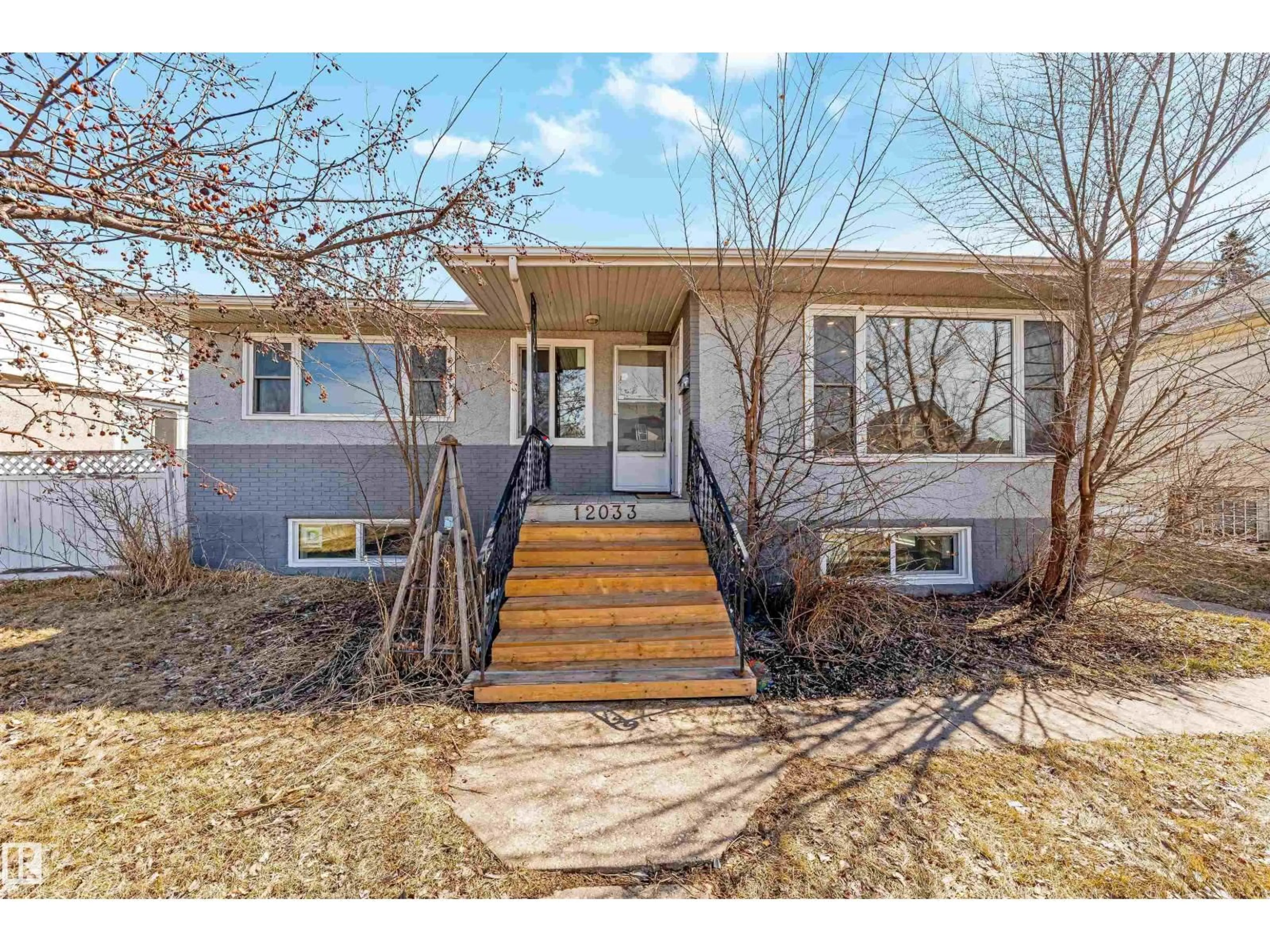 Unknown for NW - 12033 54 ST, Edmonton Alberta T5W3N2