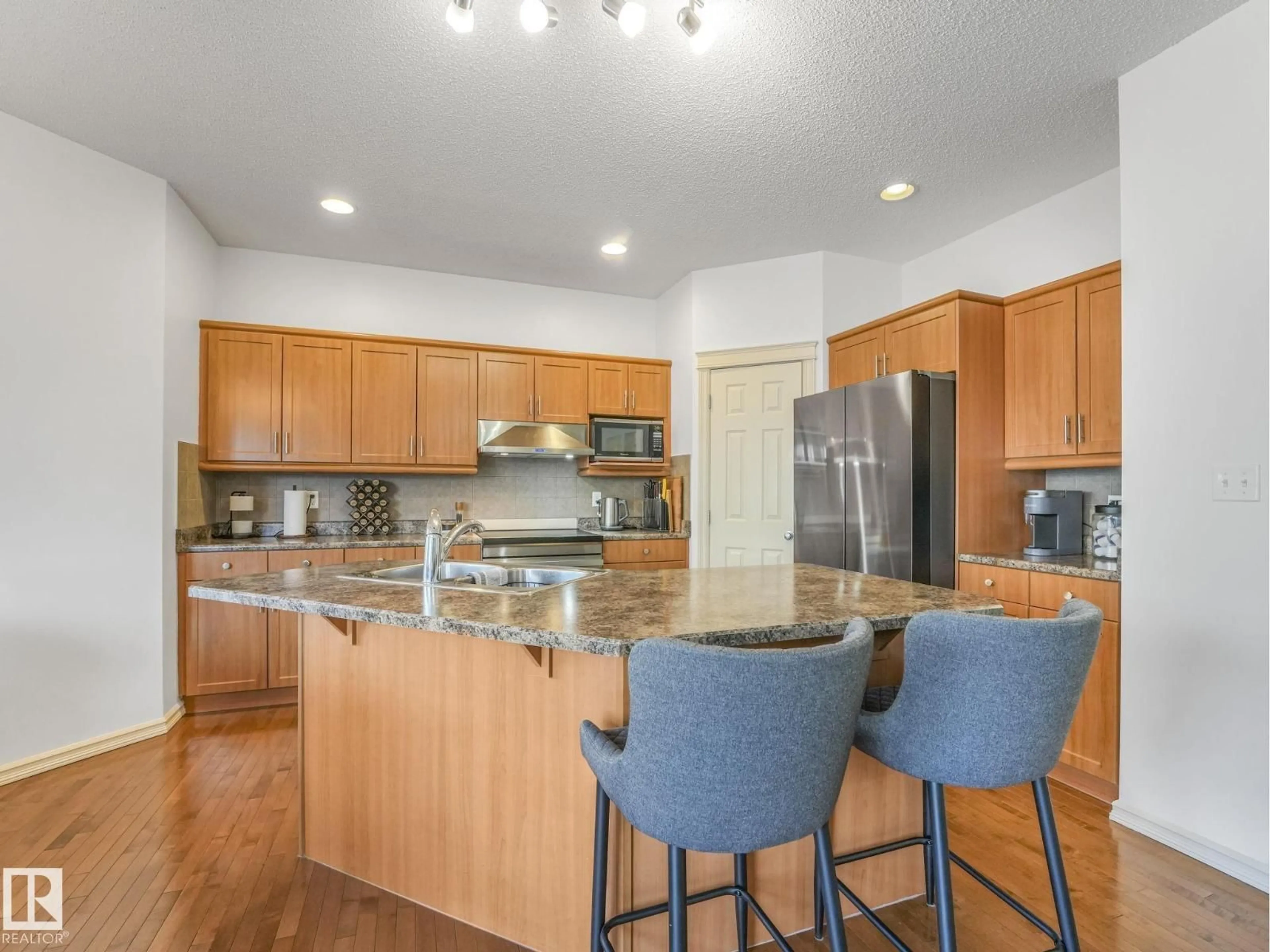 Open concept kitchen, unknown for SW - 3031 SPENCE WD, Edmonton Alberta T6X1M6
