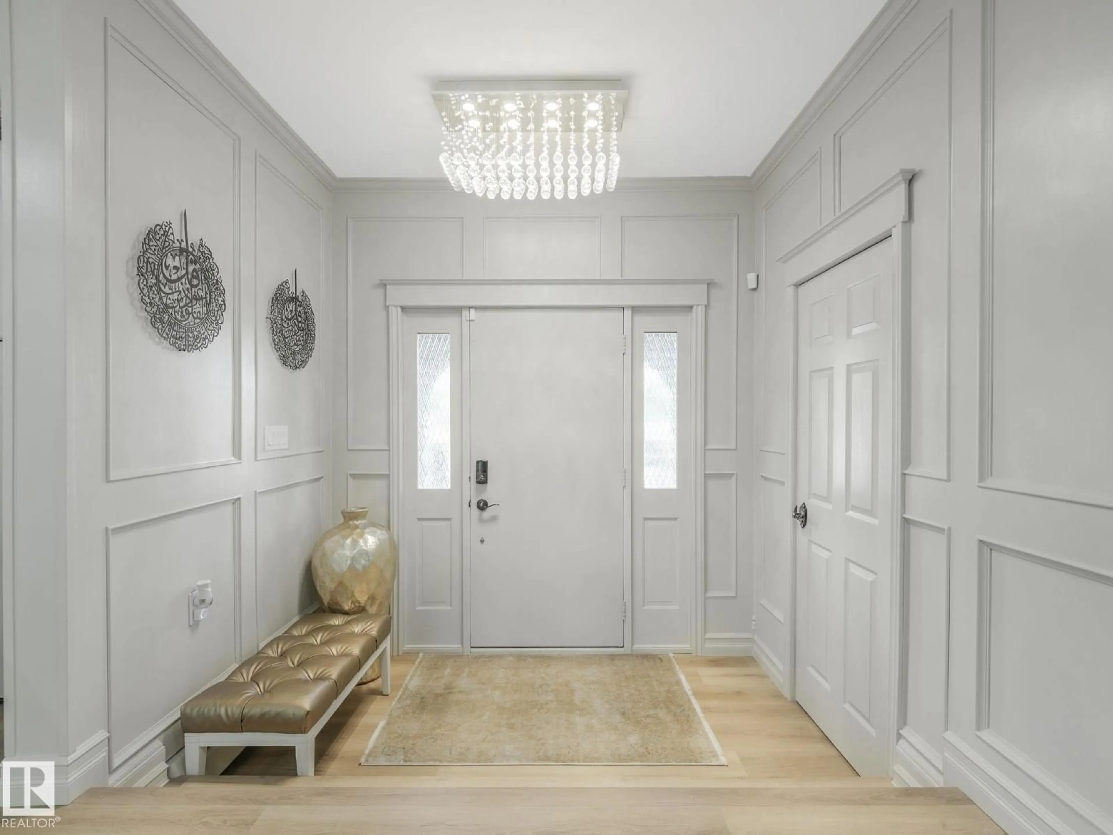 Indoor entryway for 54509 - 5 RGE RD 232, Rural Sturgeon County Alberta T8L5E9