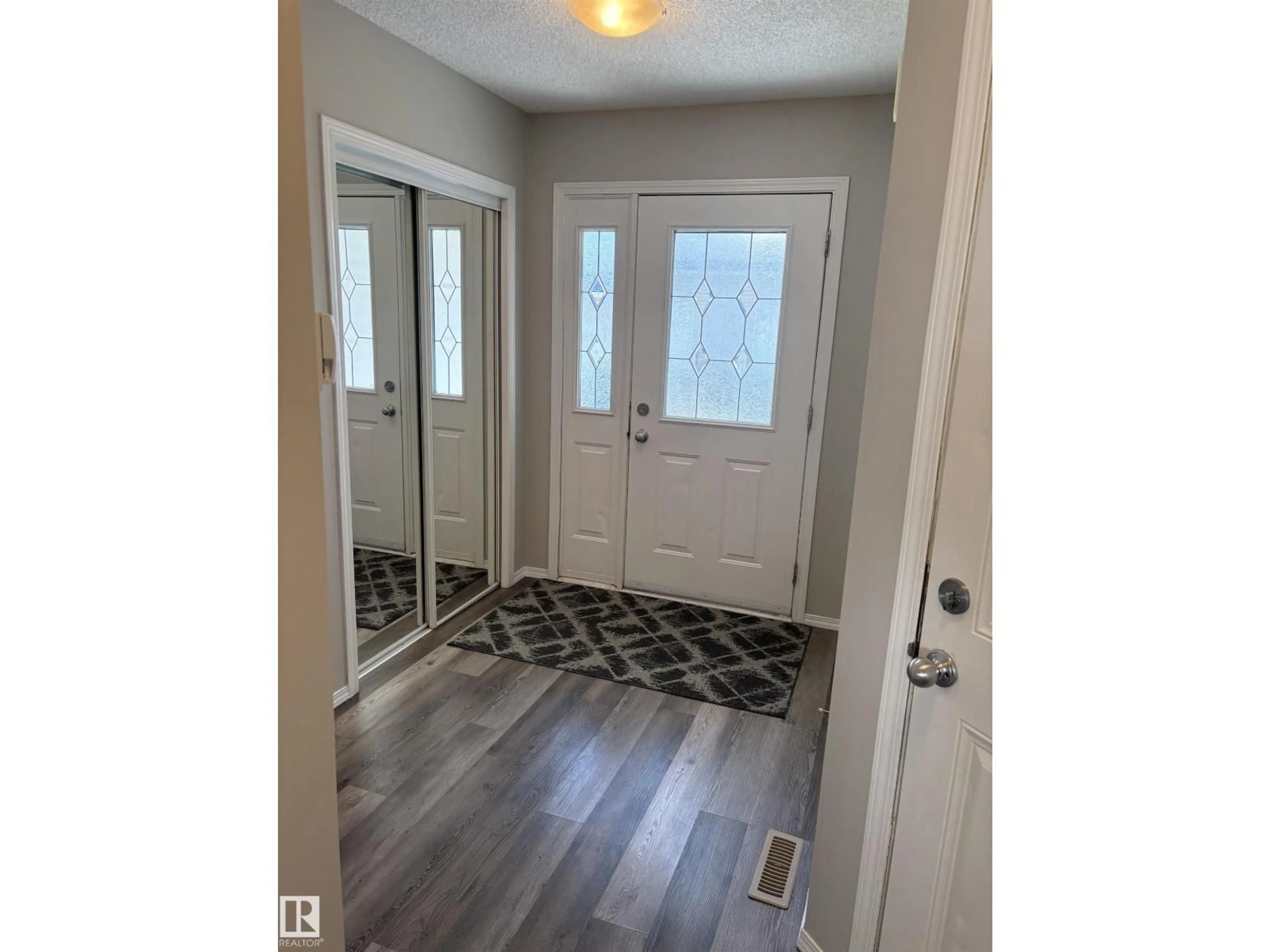 Indoor entryway for 133 - 5001 62 ST, Beaumont Alberta T4X0C7