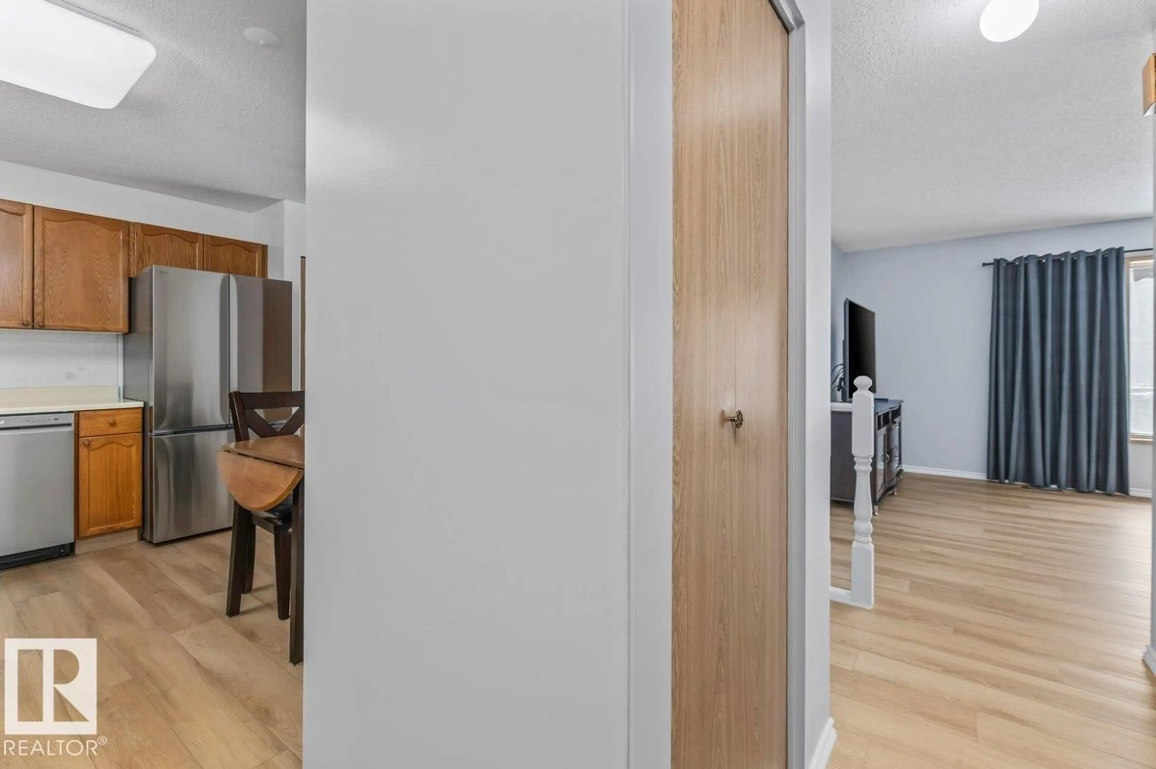 Unknown for NW - 219 KNOTTWOOD RD N, Edmonton Alberta T6K4B9