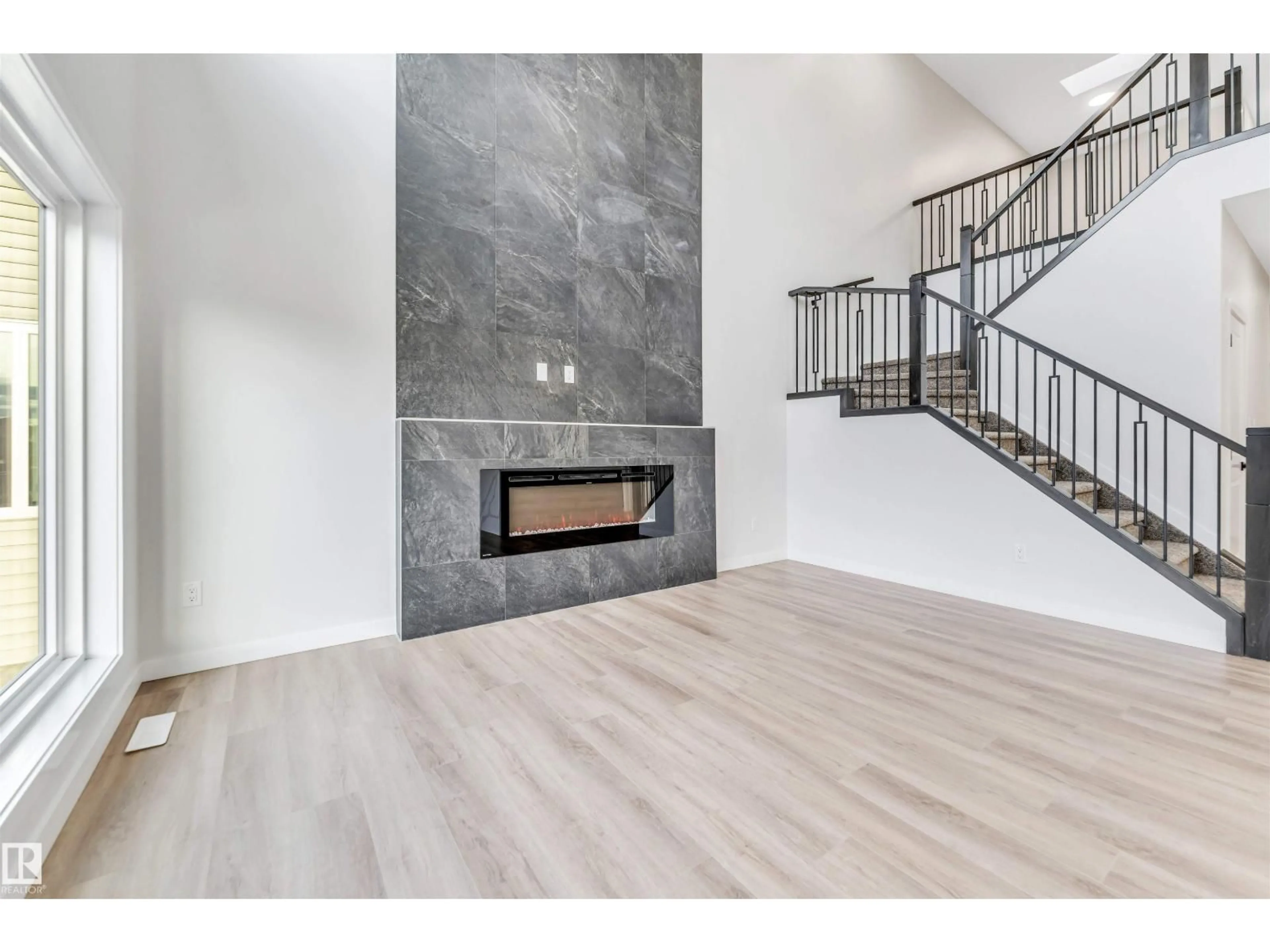 Unknown for NW - 8712 181 AV, Edmonton Alberta T5Z0E3