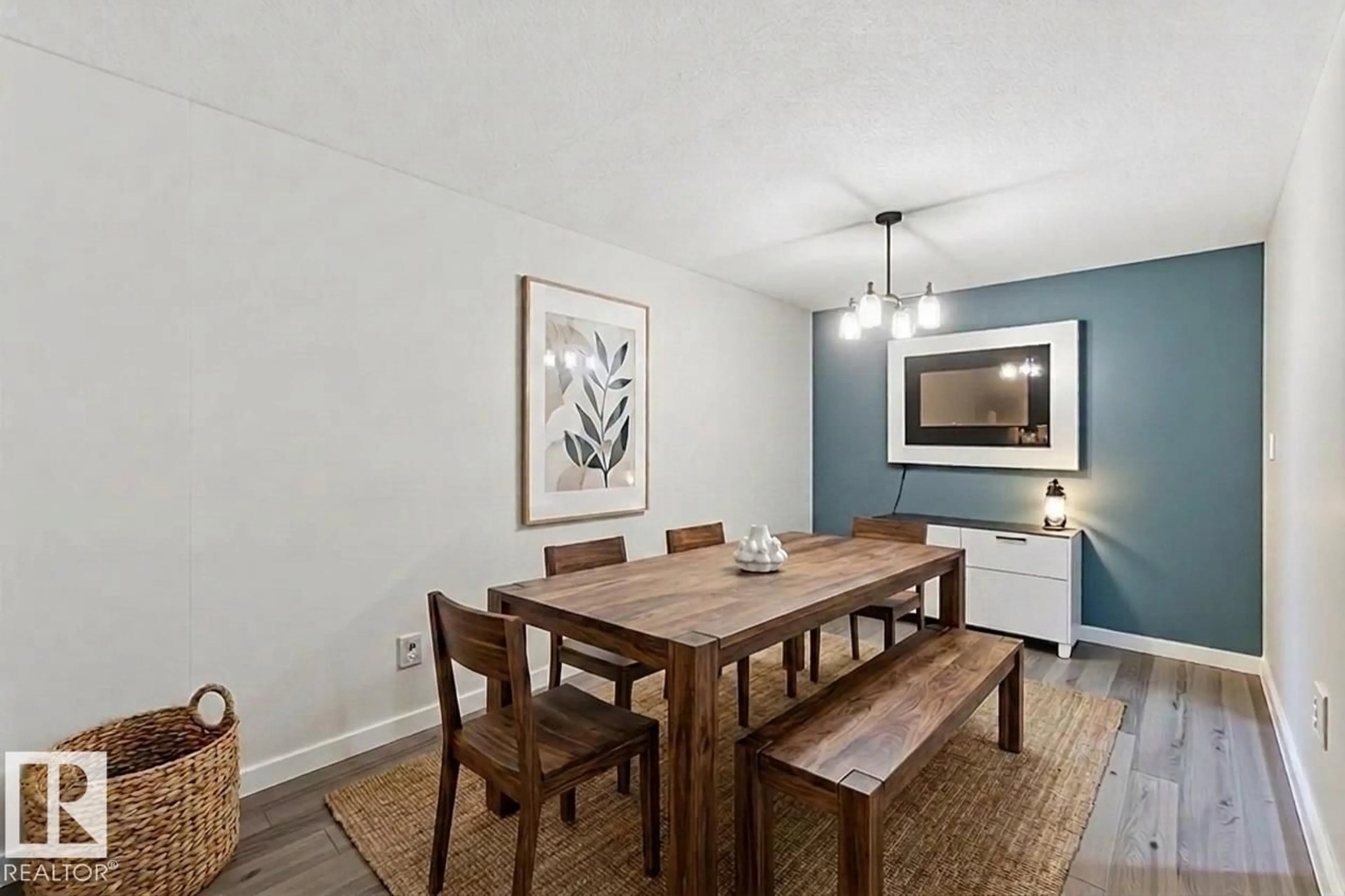 Dining room, wood/laminate floor for 5740 172 ST, Edmonton Alberta T6M1B4