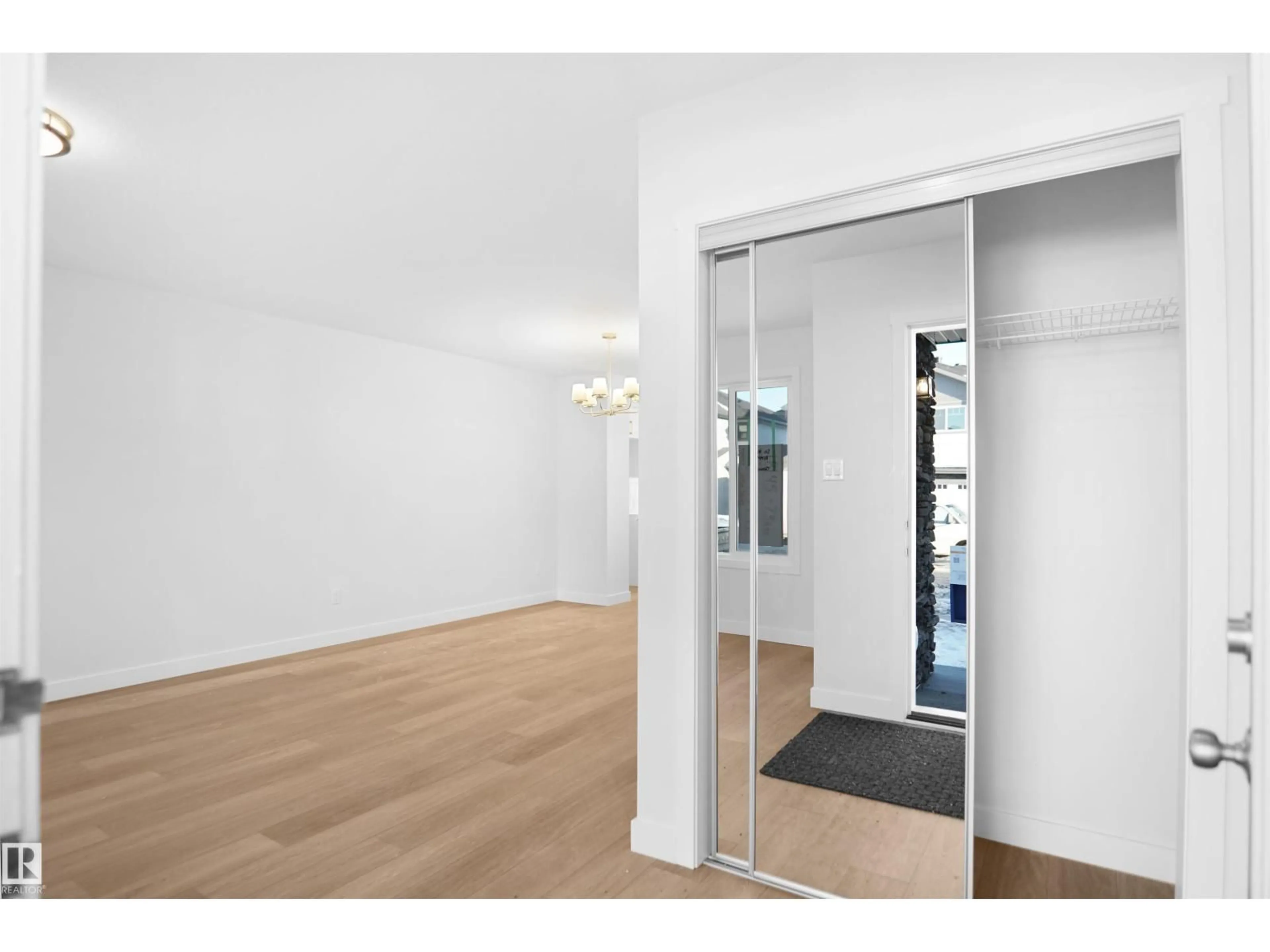 Indoor foyer for 18145 73A ST, Edmonton Alberta T5Z0T4