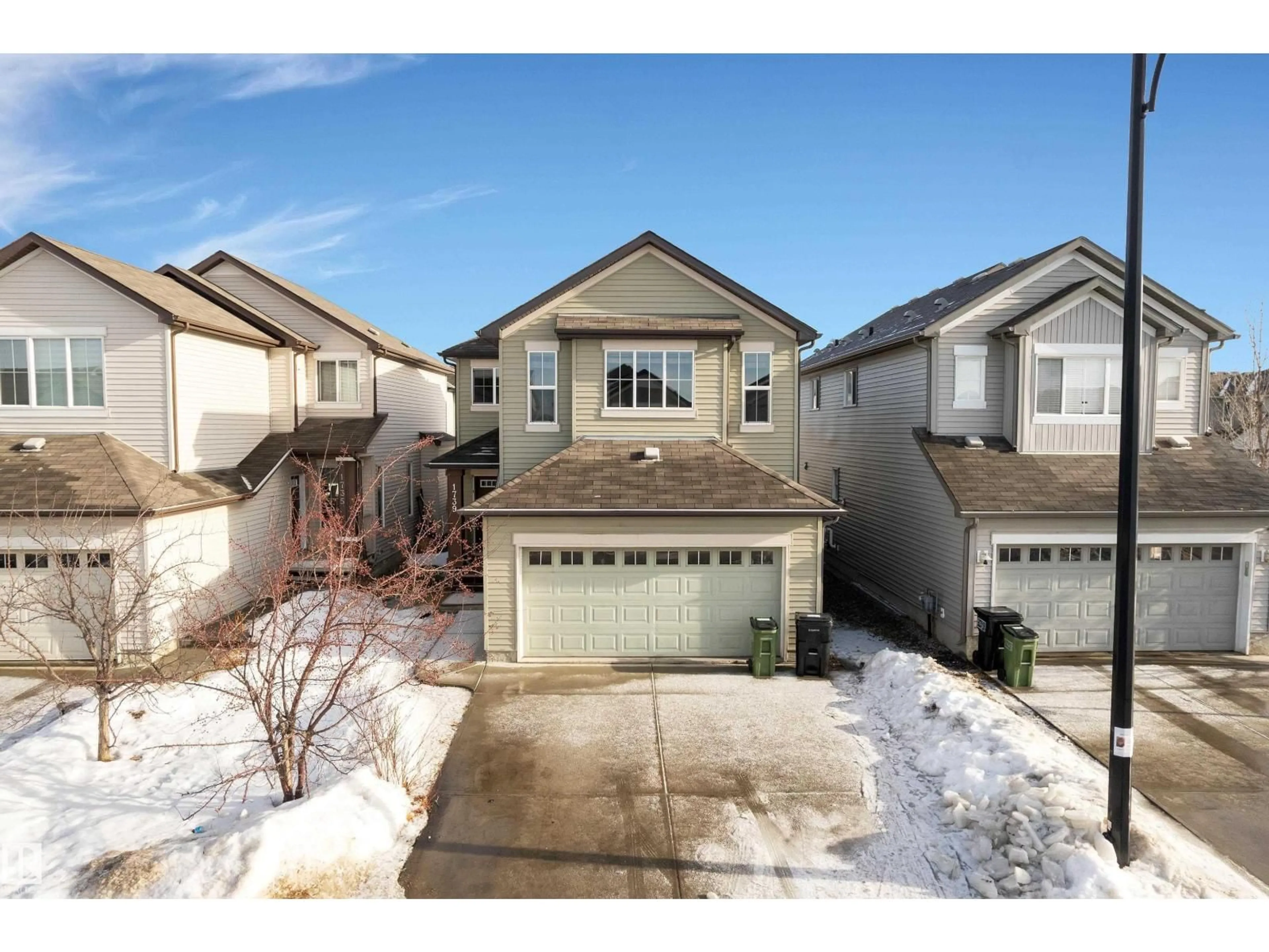 Unknown for 1739 61 ST, Edmonton Alberta T6X0W3