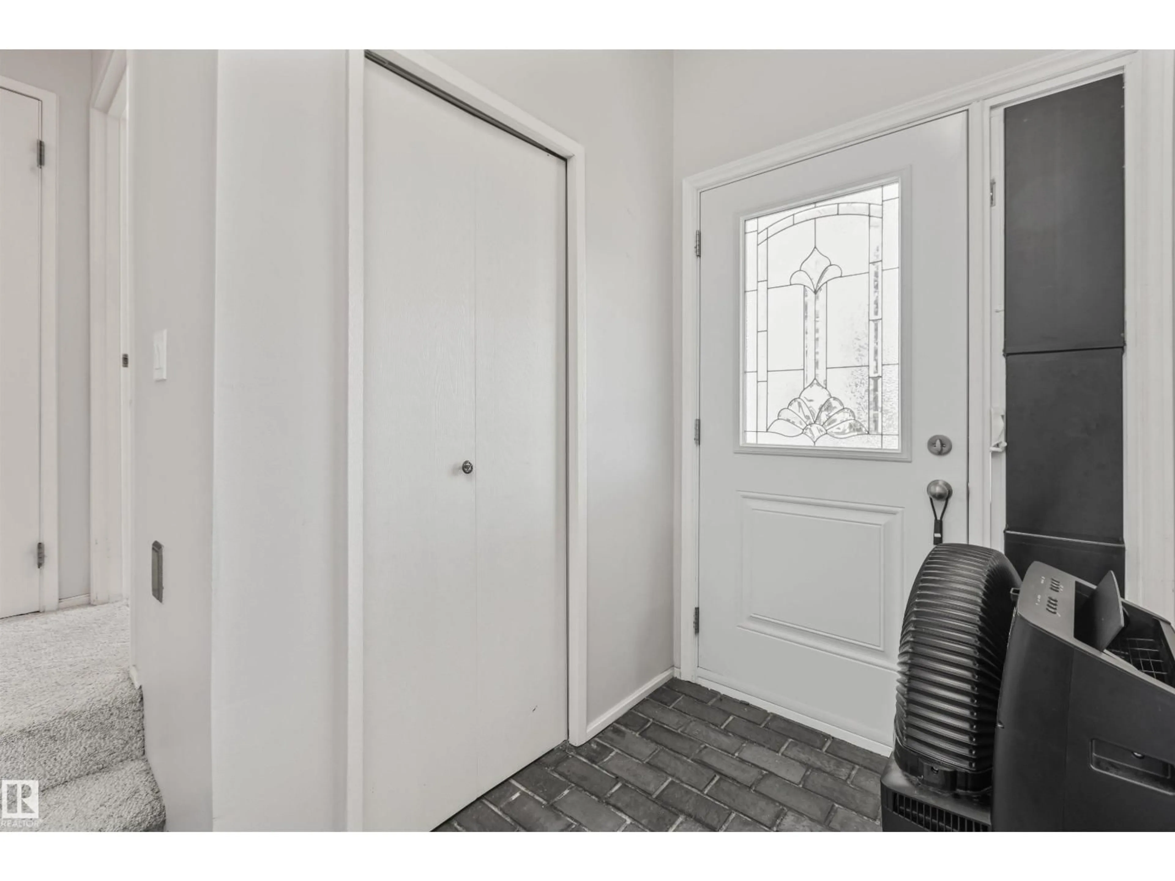 Indoor entryway for 21341 TWP ROAD 534, Rural Strathcona County Alberta T8G2B2