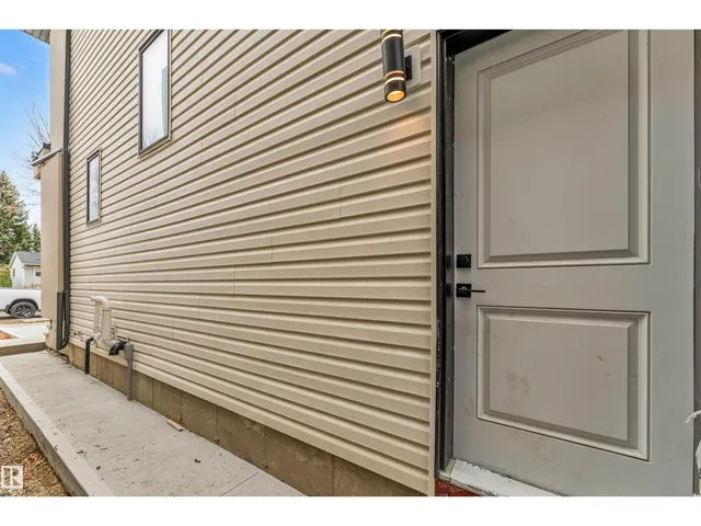 NW - 7934 77 AV, Edmonton 5
