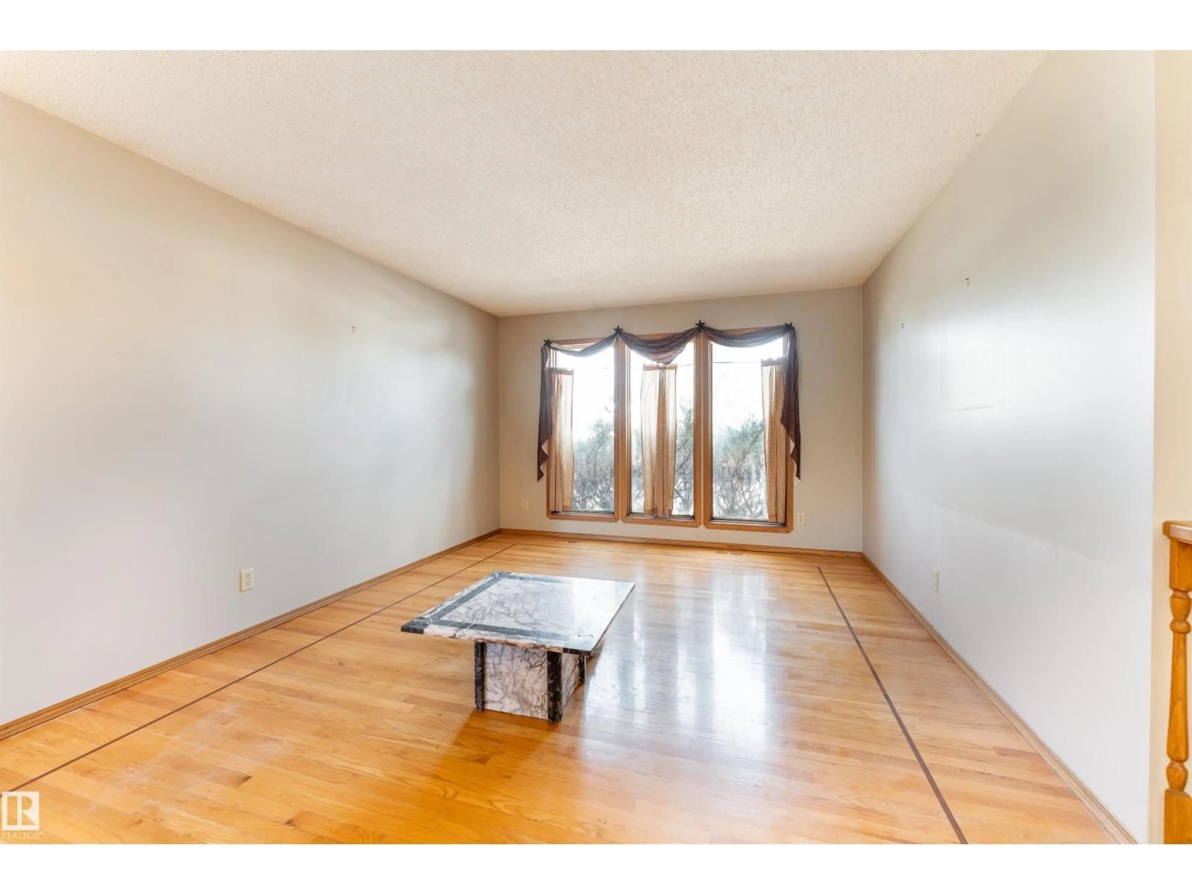 A pic of a room for 12 KIRKLEES RD, Sherwood Park Alberta T8A5G9