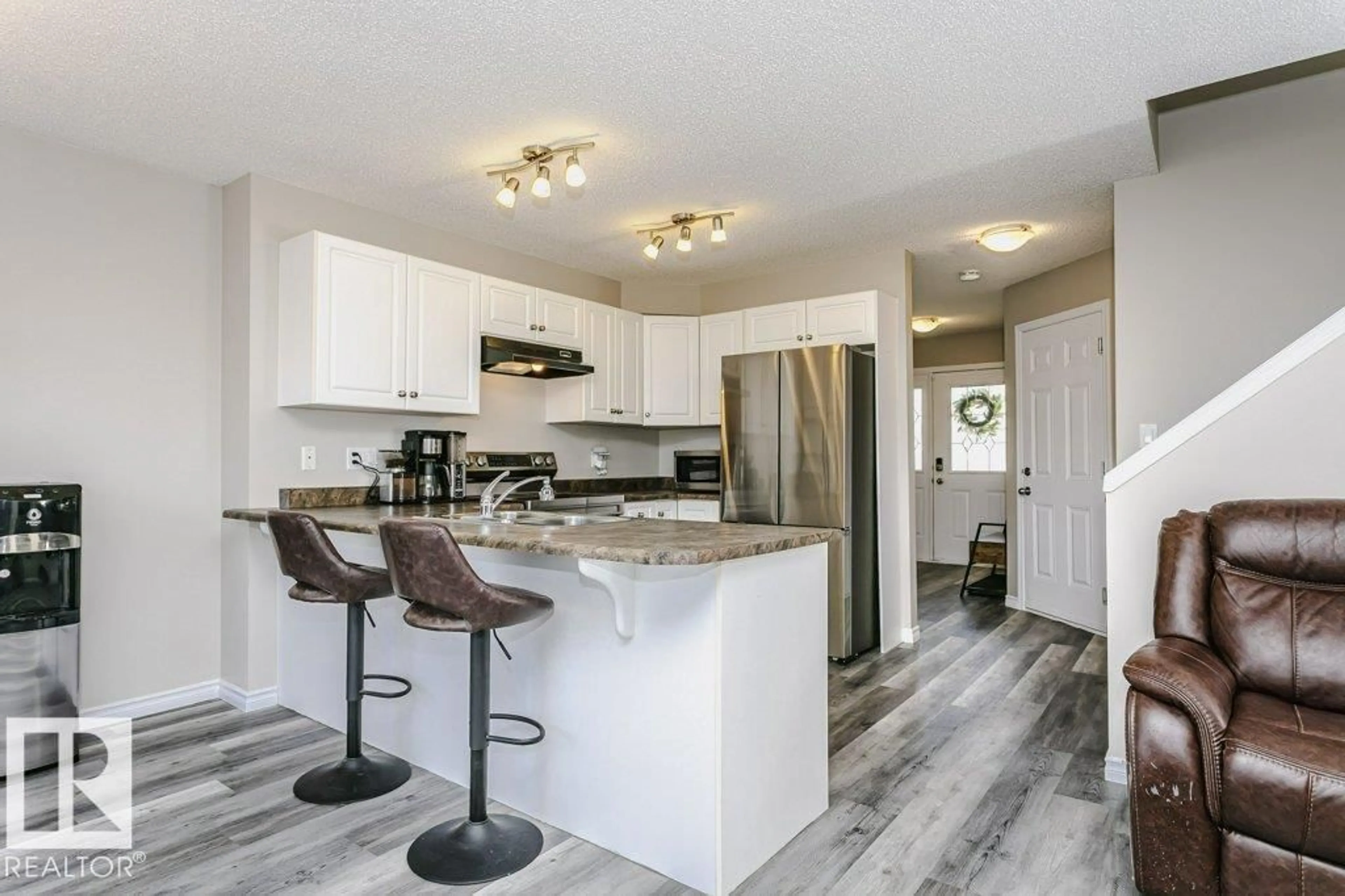 Open concept kitchen, unknown for 80 5001 62 ST, Beaumont Alberta T4X0C7