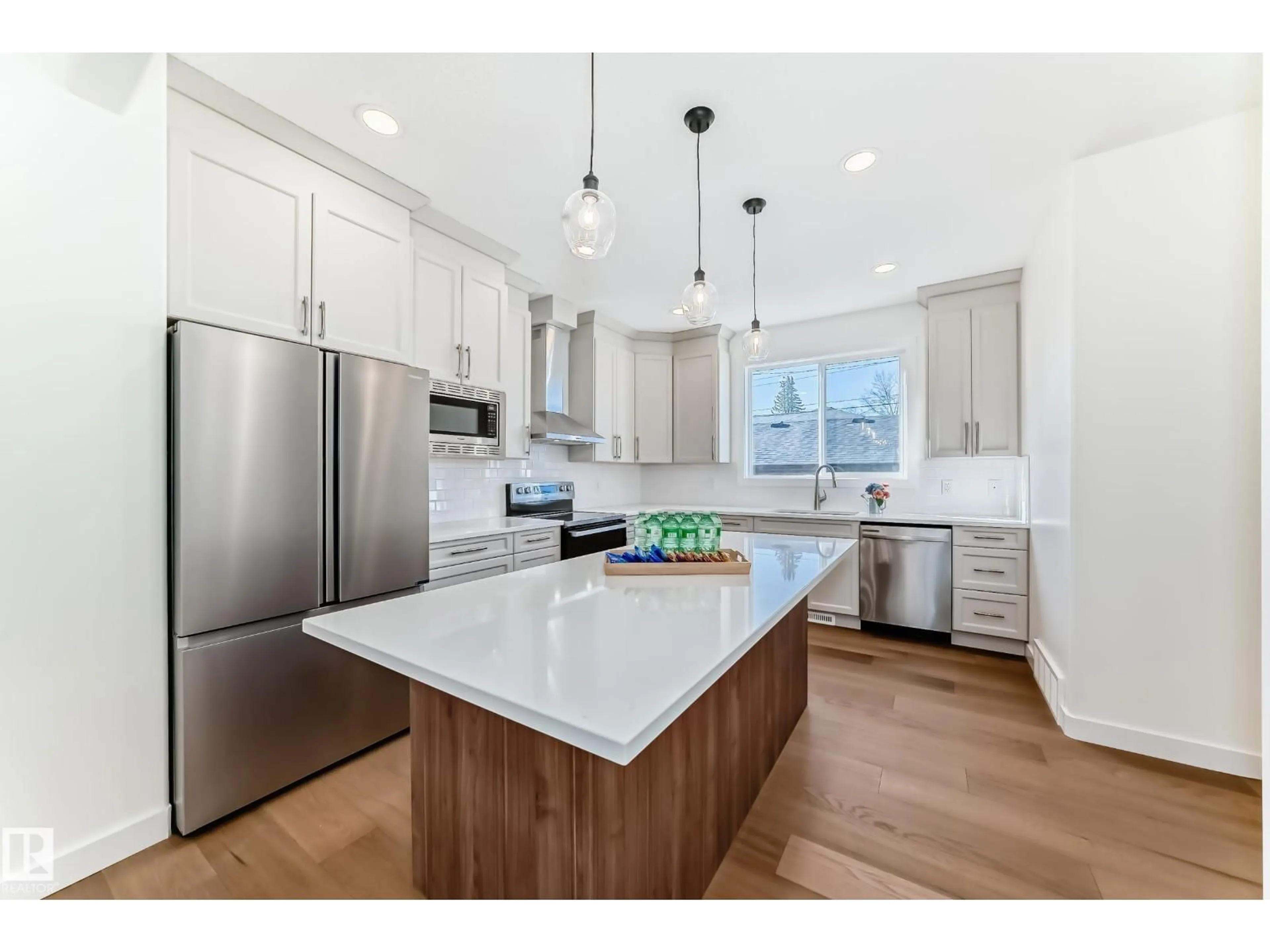 Open concept kitchen, unknown for 10721 70 AV, Edmonton Alberta T6H2G4