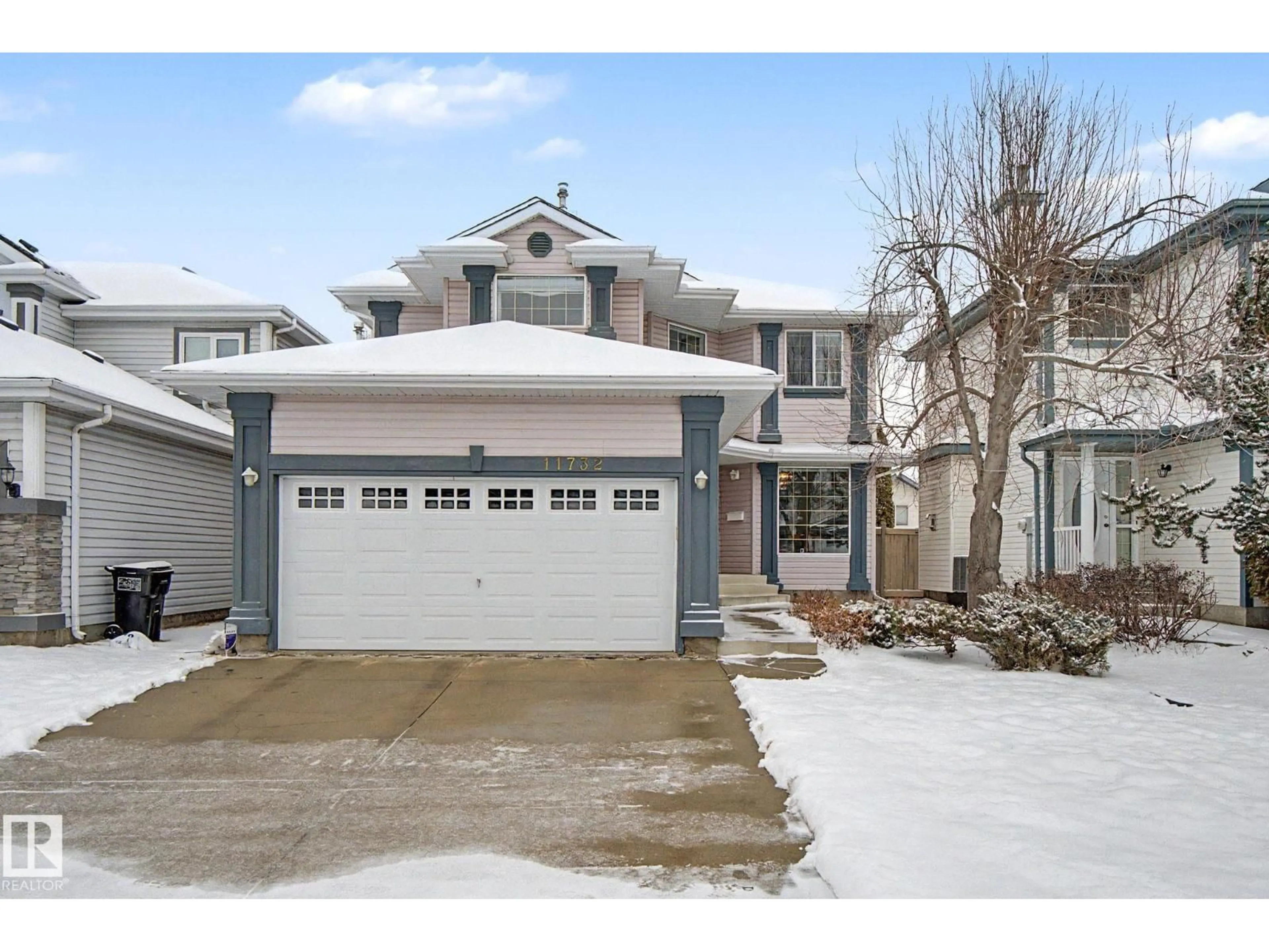 Unknown for 11732 10 AV NW, Edmonton Alberta T6J7A6