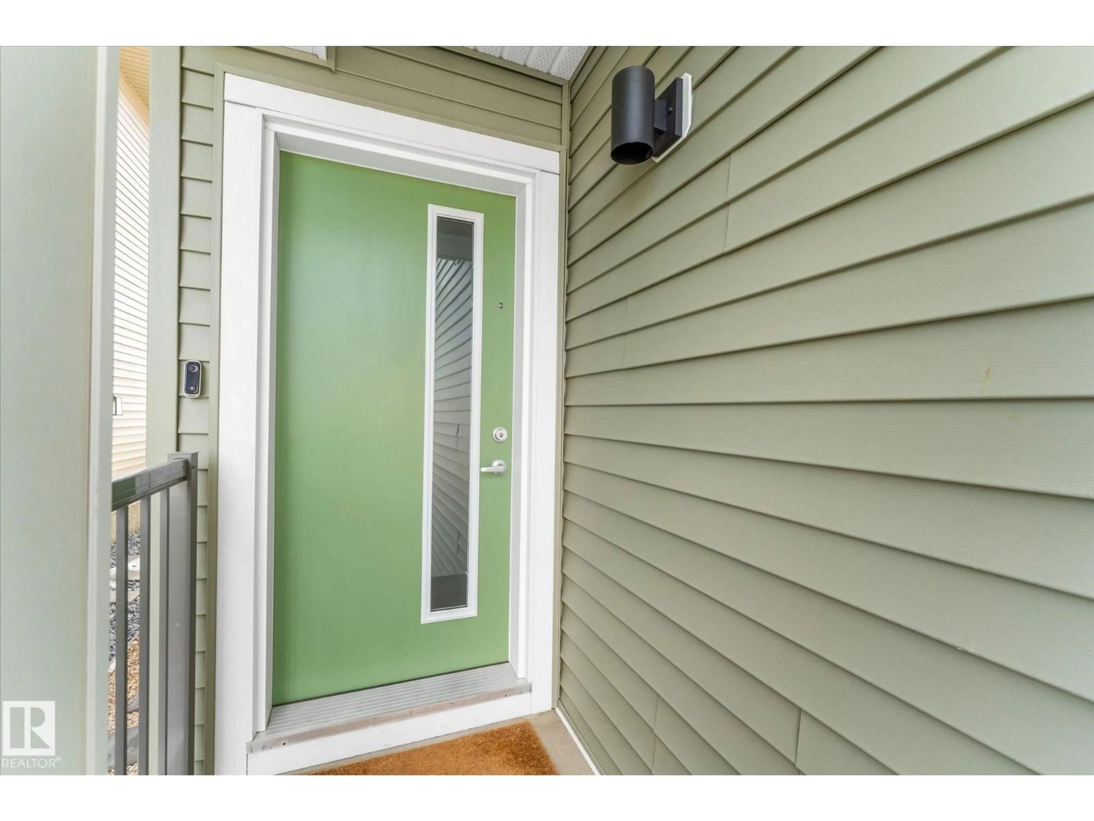 Indoor entryway for 13 EMPRESS WY, Spruce Grove Alberta T7X4B7