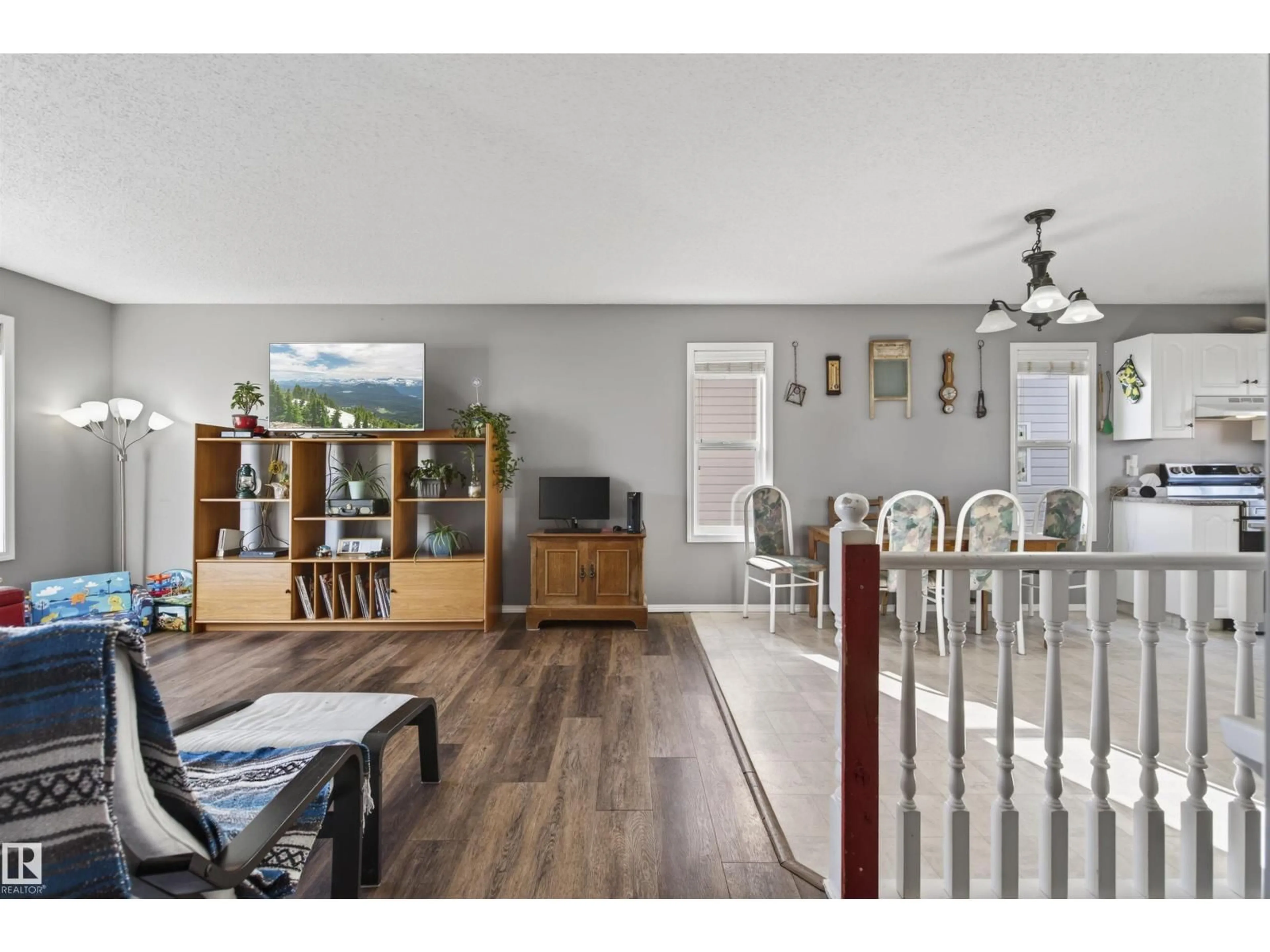 Unknown for 4410 47 AV, Cold Lake Alberta T9M2E2