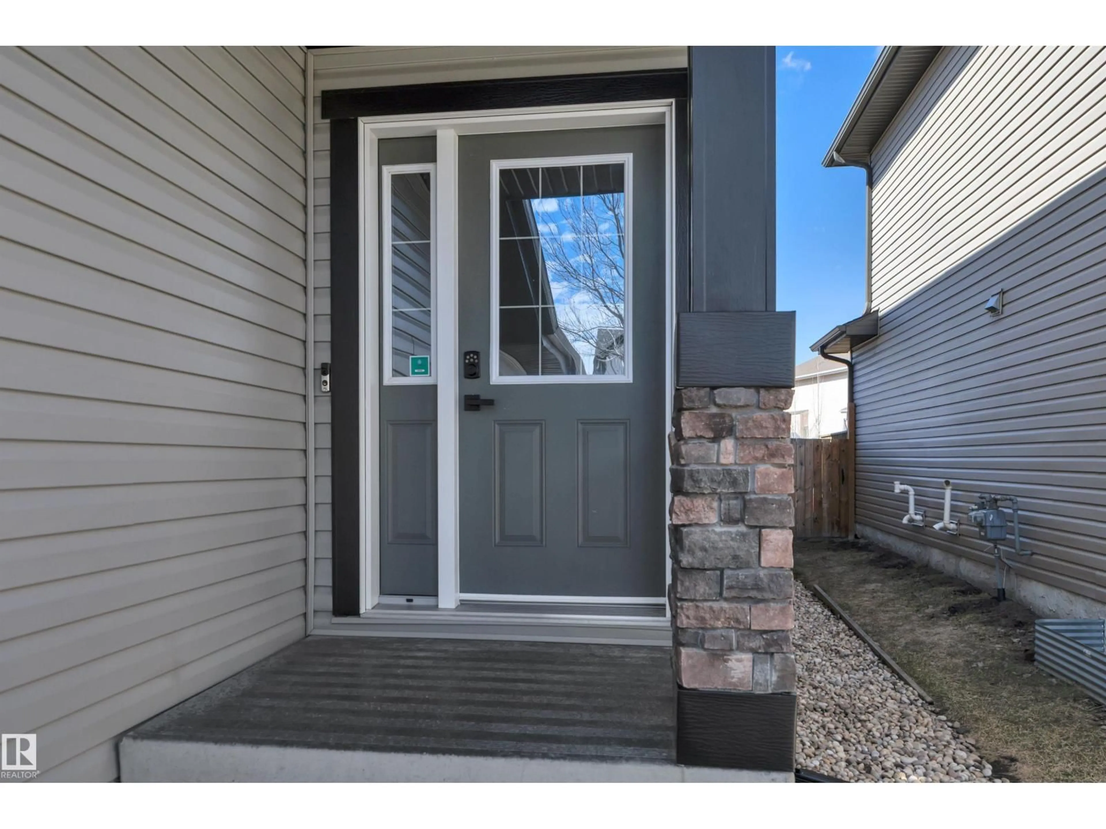 Indoor entryway for NW - 16510 135 ST, Edmonton Alberta T6V0G7