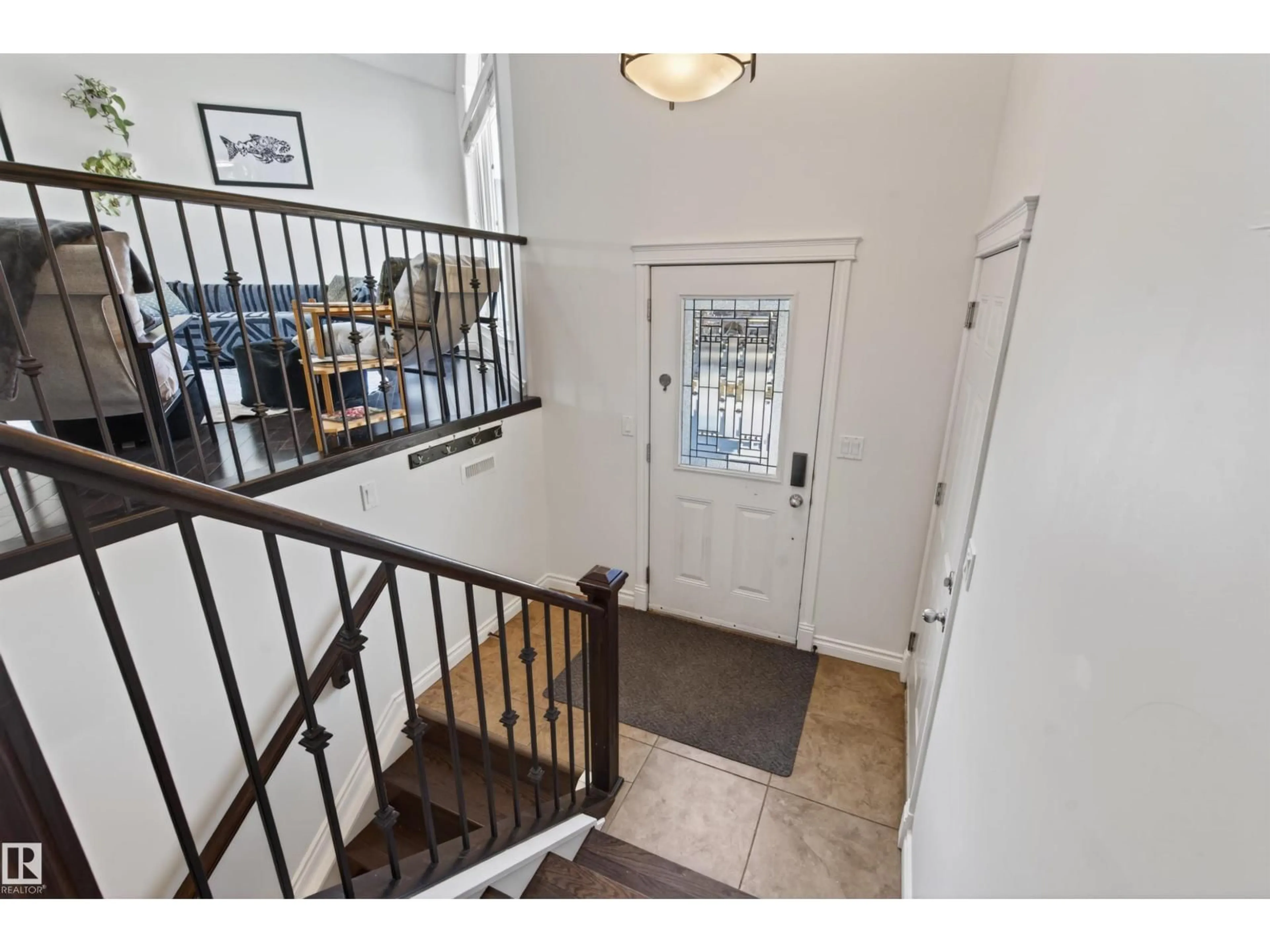 Indoor entryway for 4905 58 AV, Cold Lake Alberta T9M0E8