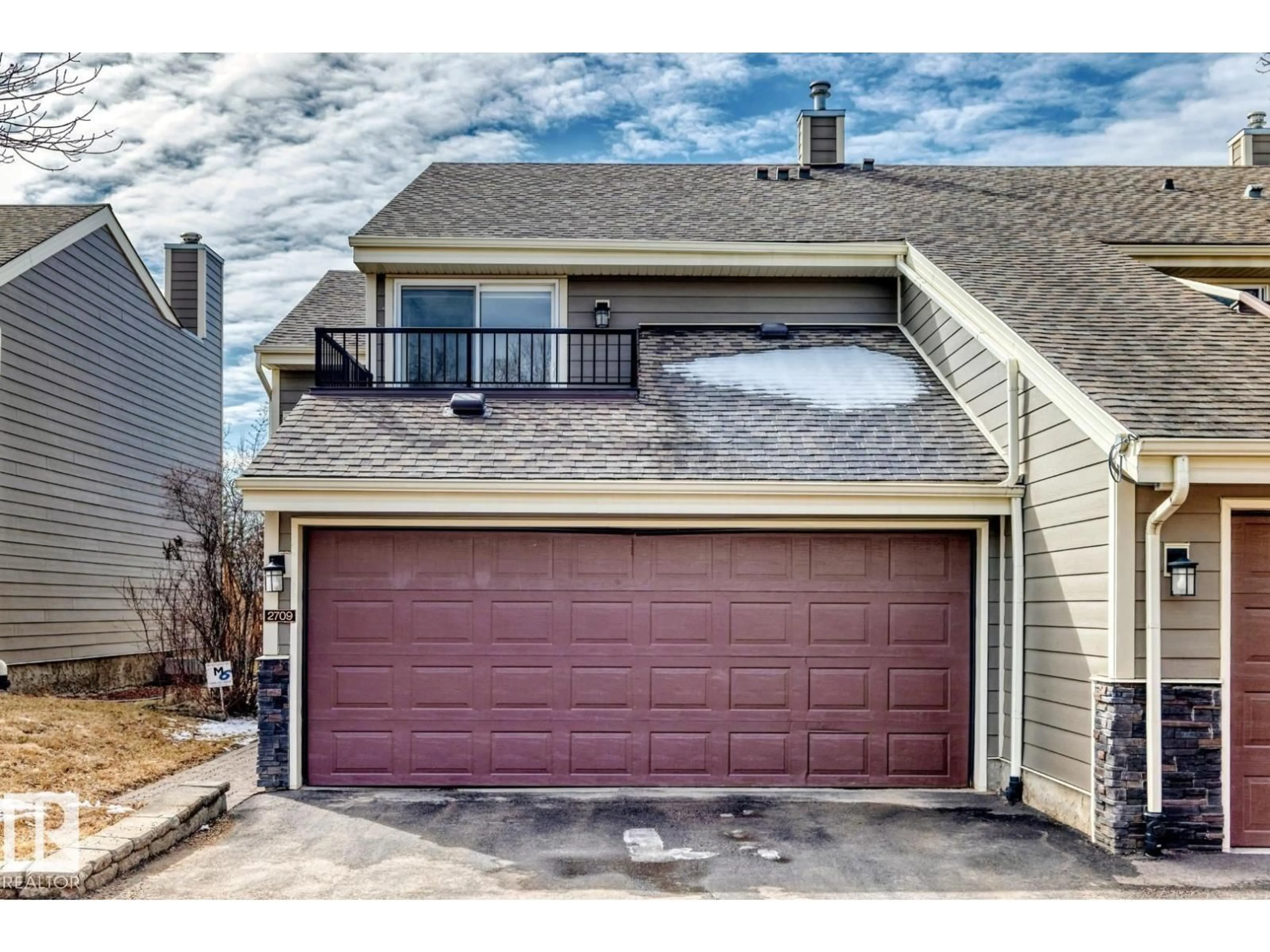 Home with vinyl exterior material, street for NW - 2709 124 ST, Edmonton Alberta T6J4T2