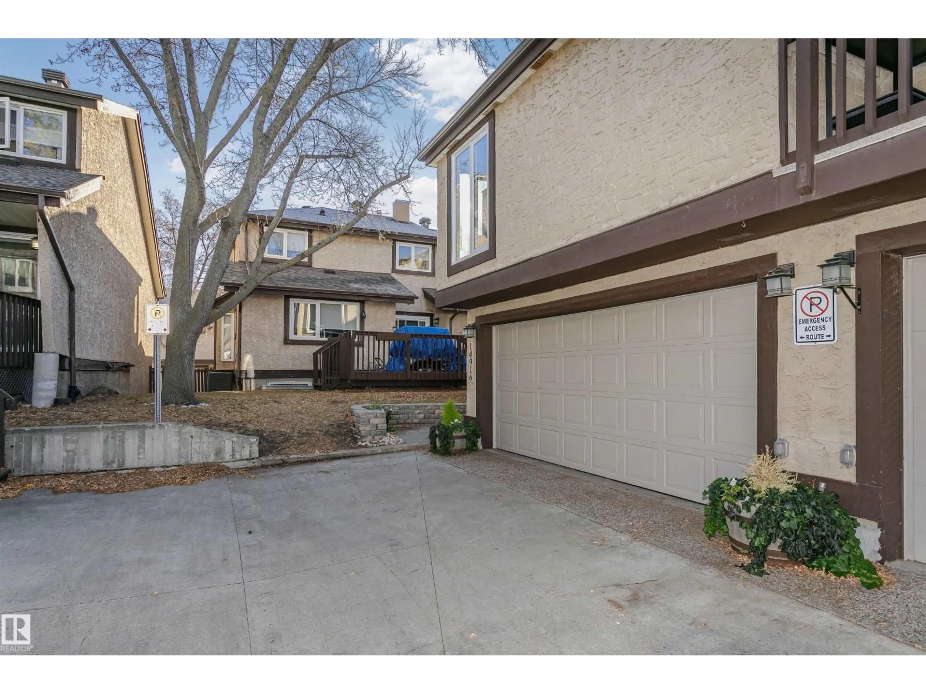 Unknown for 14916 43 AV, Edmonton Alberta T6H5S1