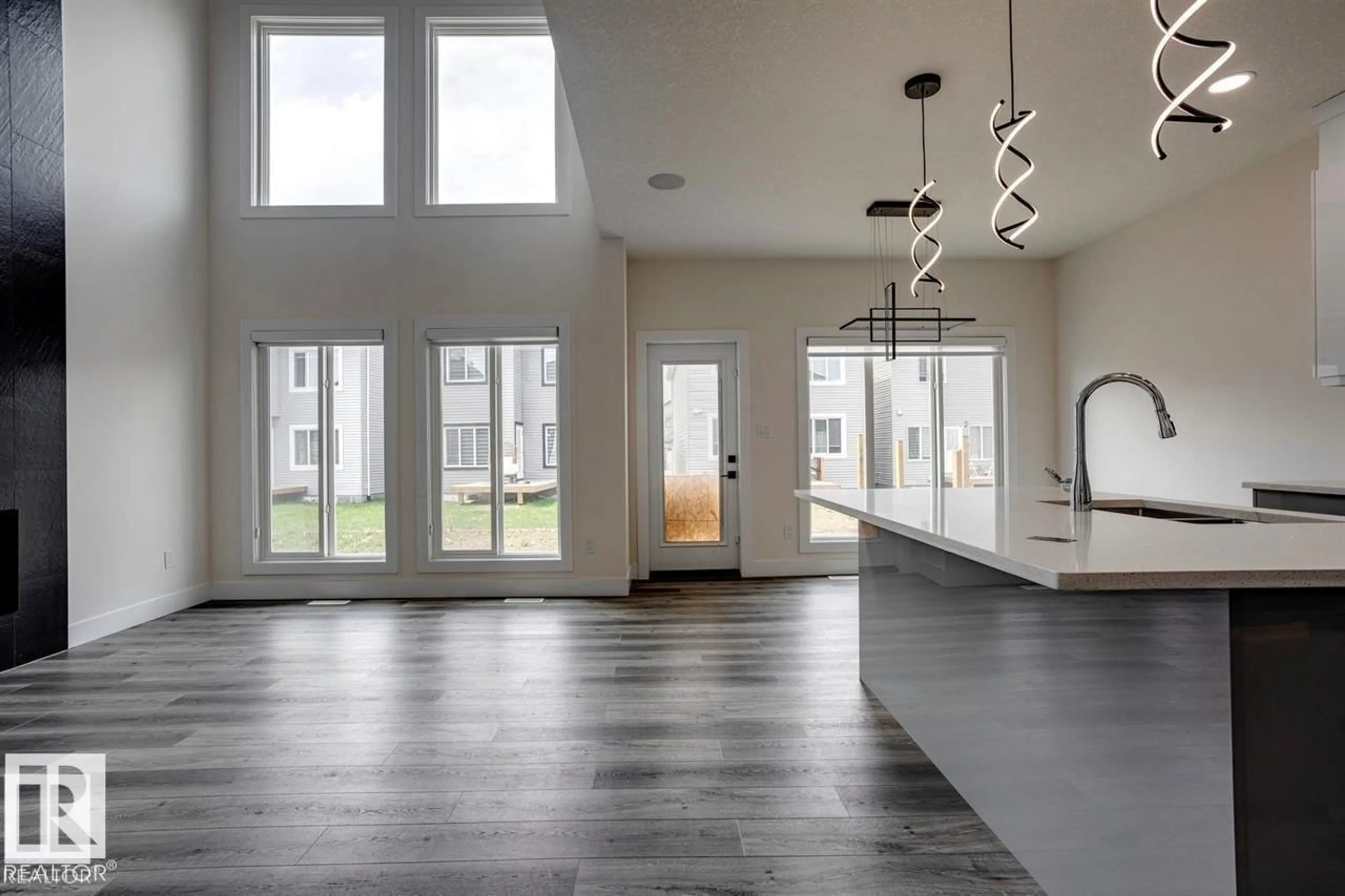 Indoor foyer for W SW - 5210 KIMBALL CR, Edmonton Alberta T6W4Z2