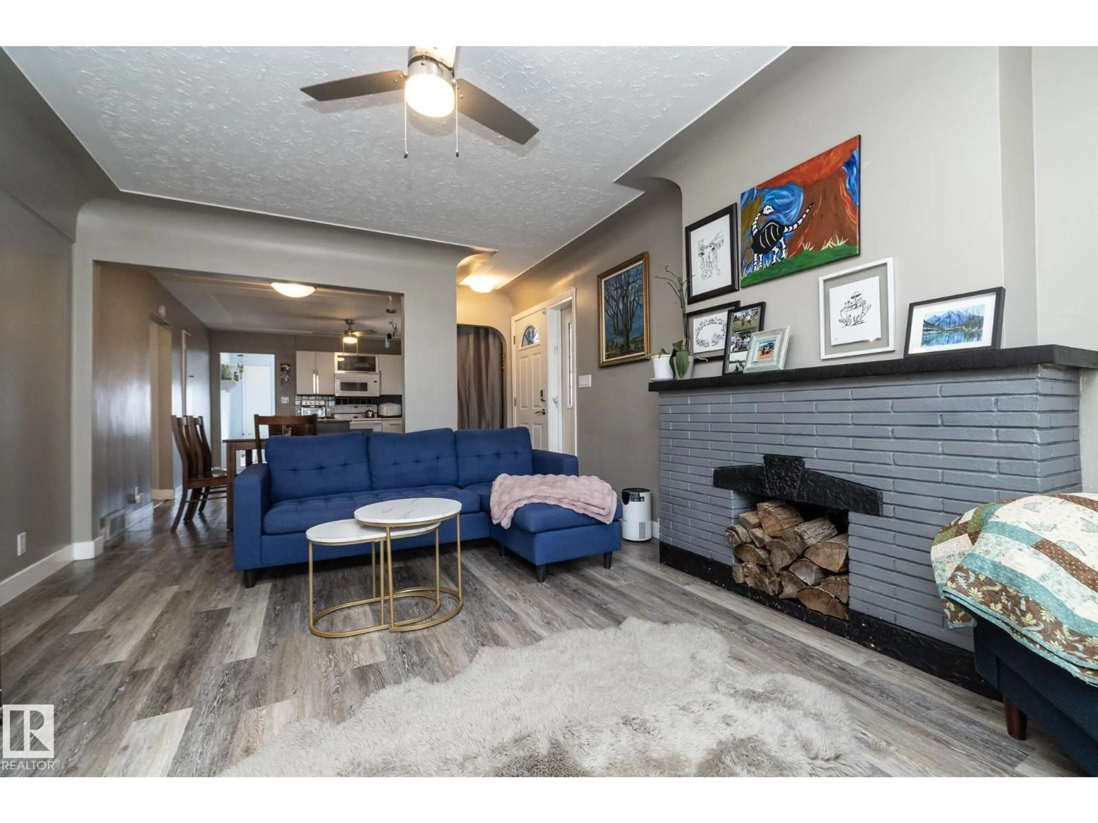 Living room with furniture, unknown for 10103 108 ST, Fort Saskatchewan Alberta T8L2V7