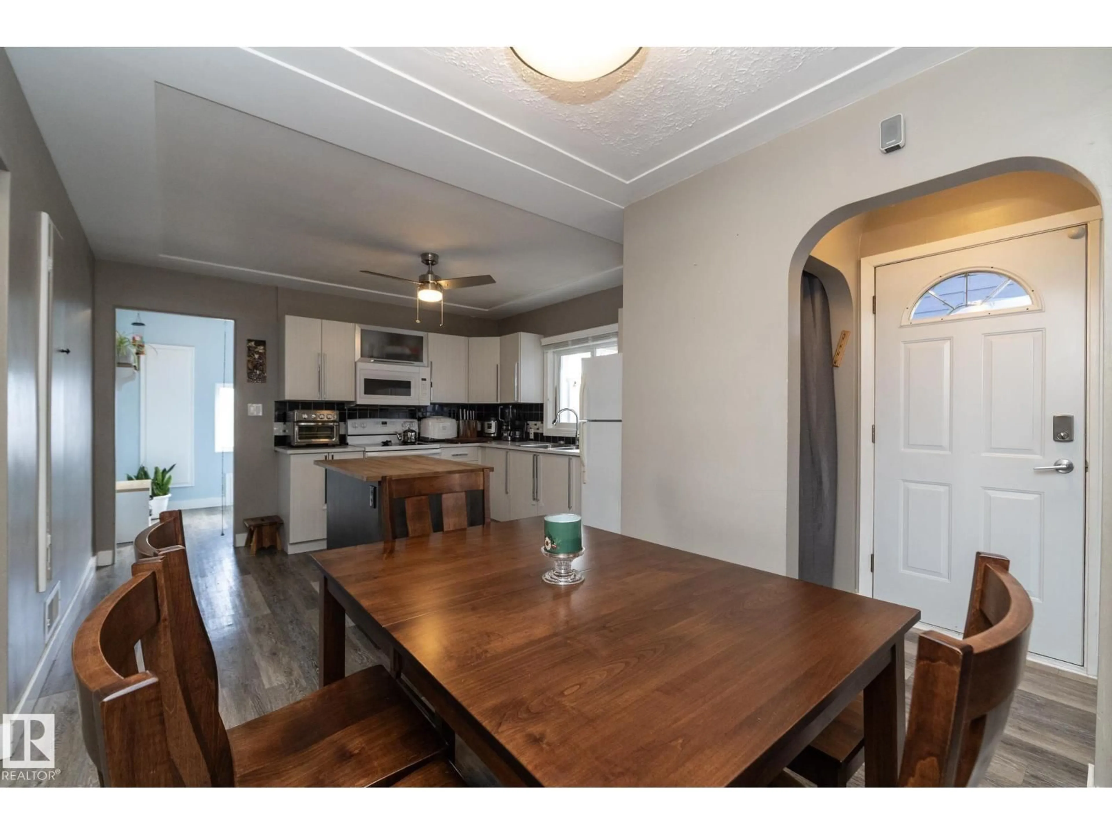 Dining room, unknown for 10103 108 ST, Fort Saskatchewan Alberta T8L2V7