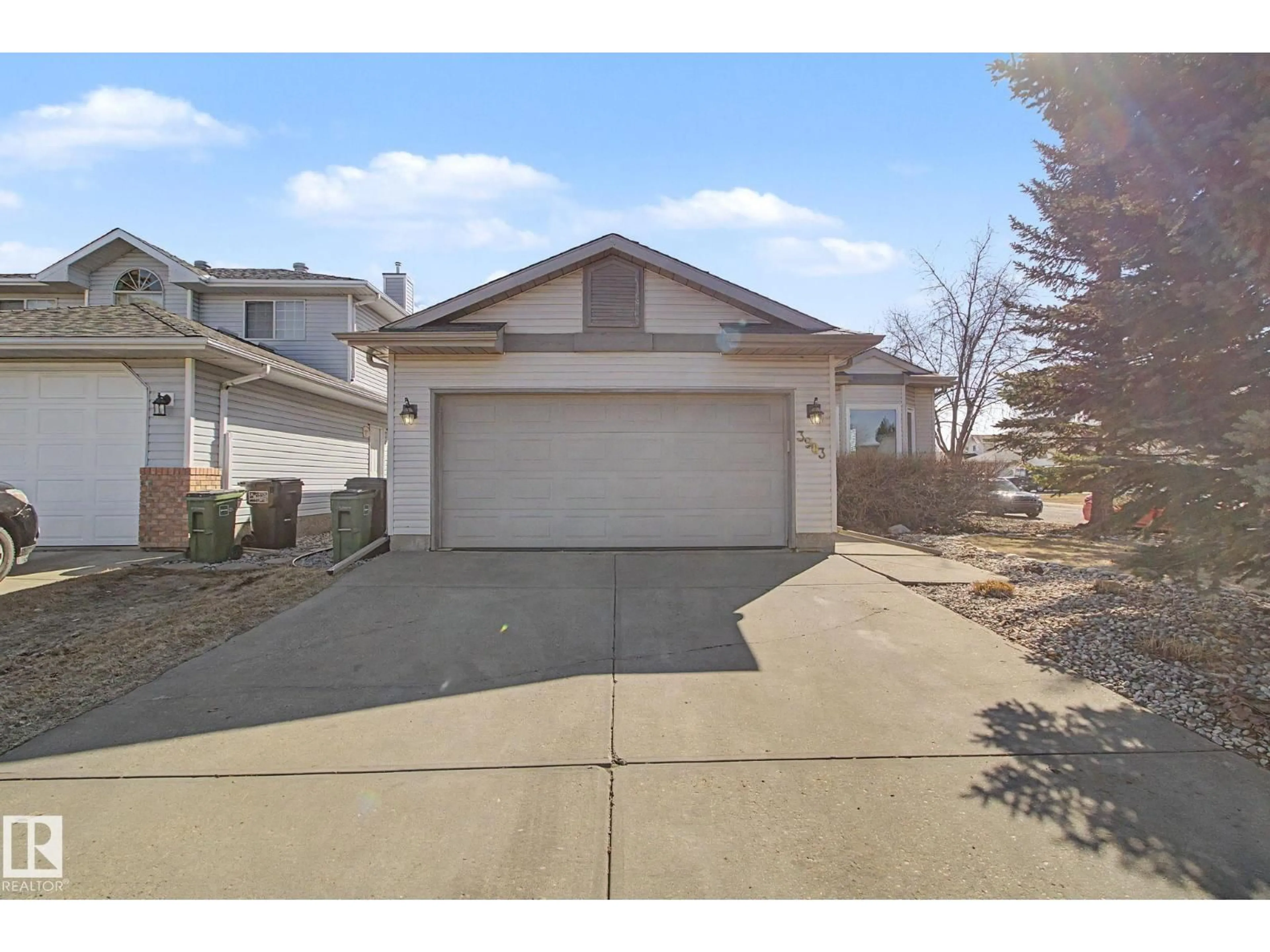 Unknown for 3903 32 ST, Edmonton Alberta T6T1J5