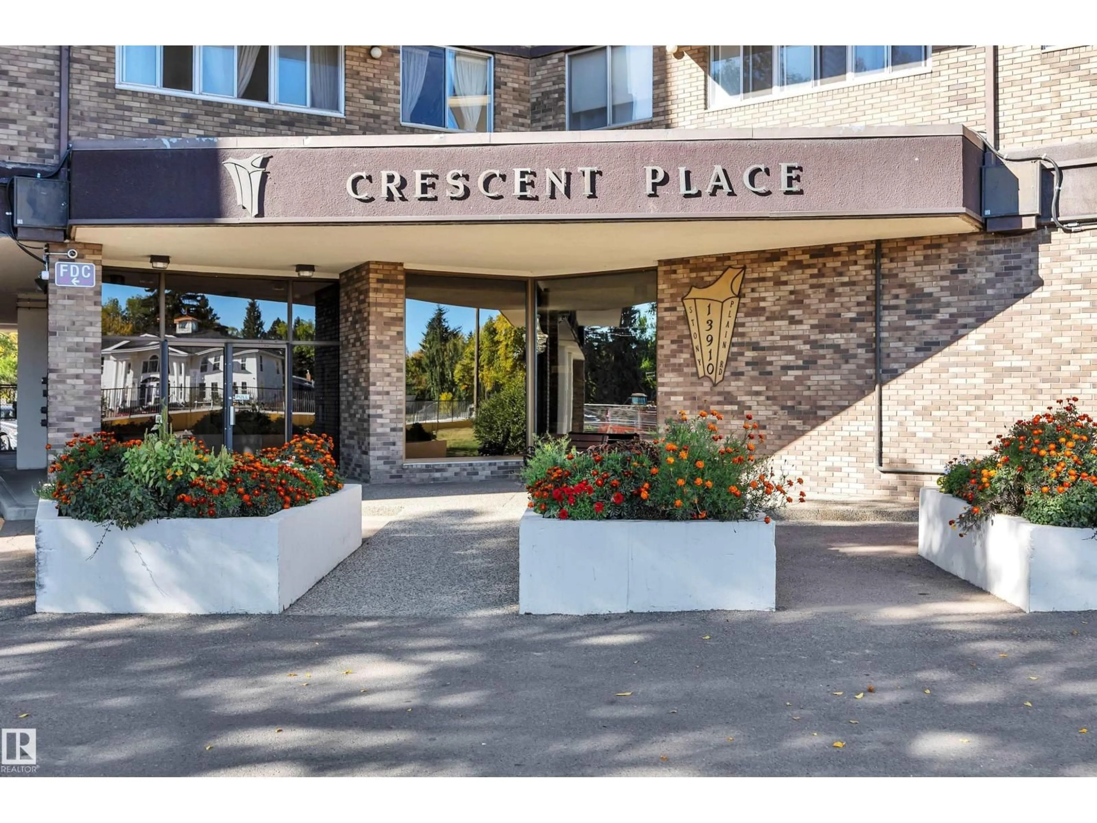 Unknown for 1412 STONY PLAIN RD, Edmonton Alberta T5N3R2