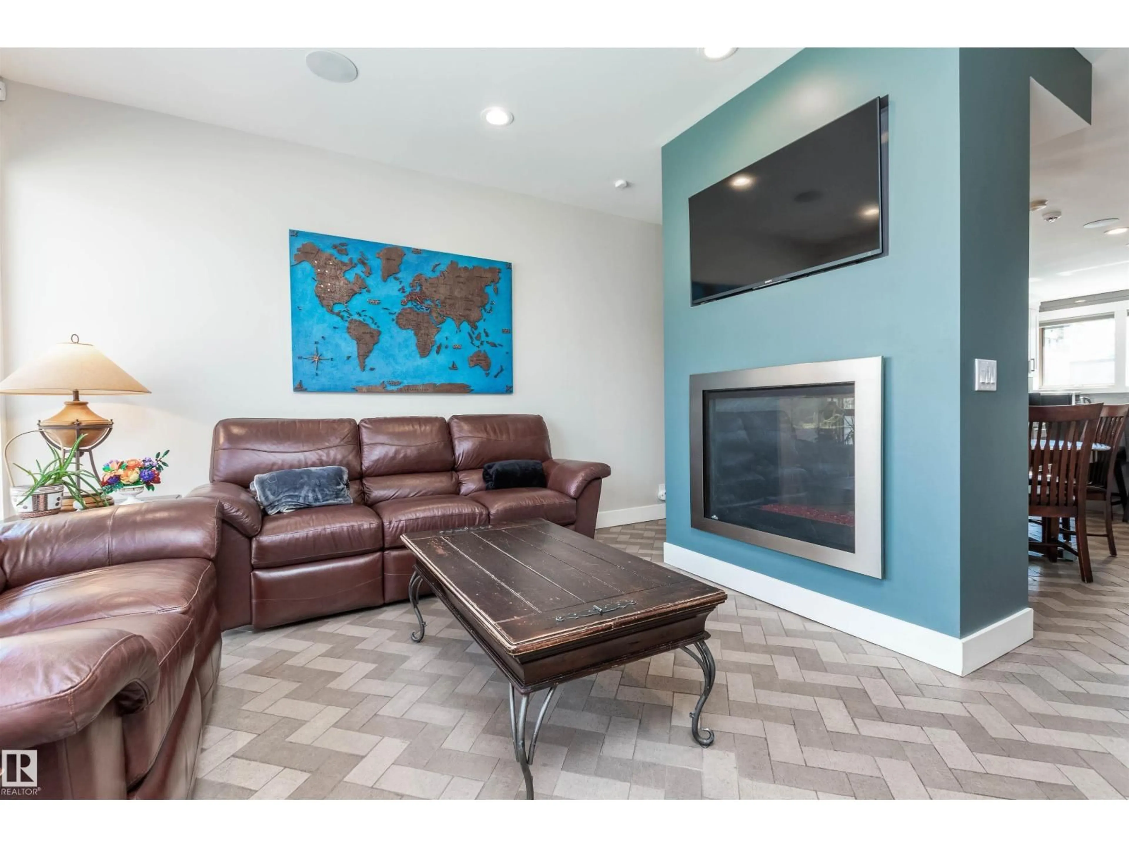 Living room with furniture, unknown for 9629 84 AV, Edmonton Alberta T6C1E7