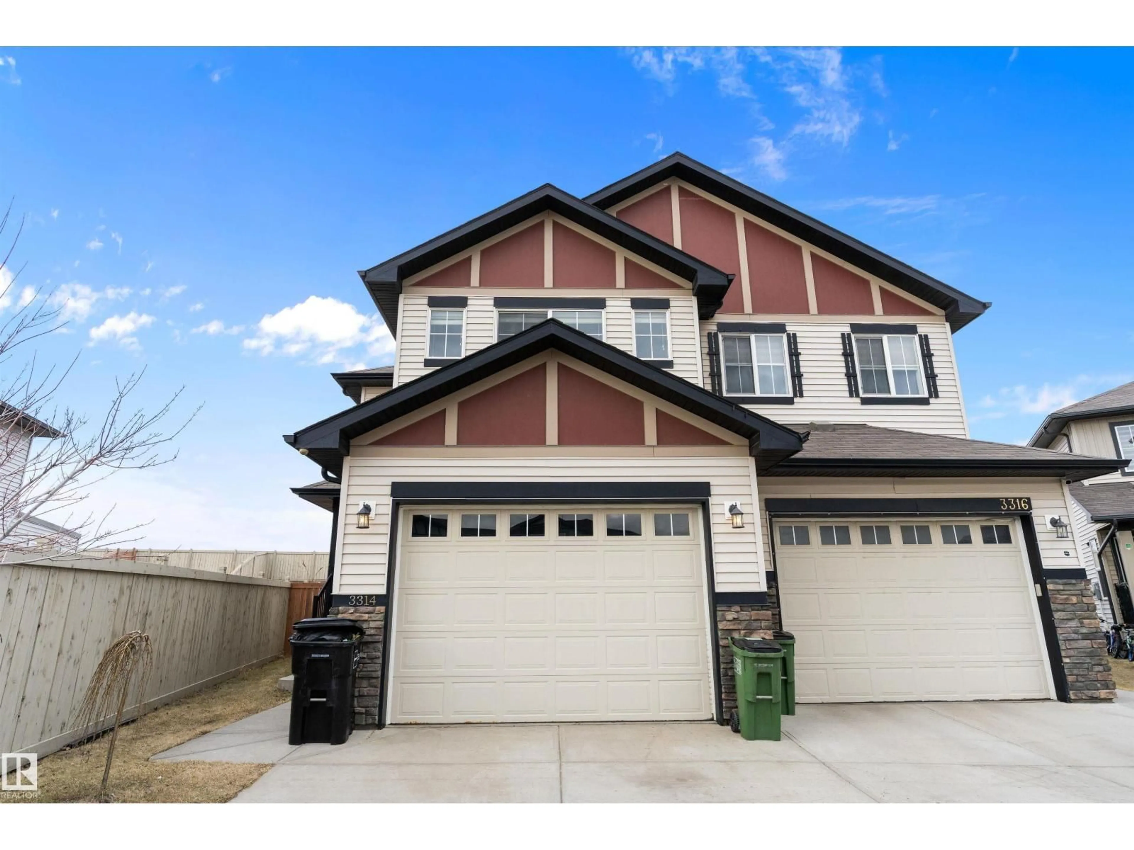 Home with vinyl exterior material, street for 3314 9 ST, Edmonton Alberta T6T1A4