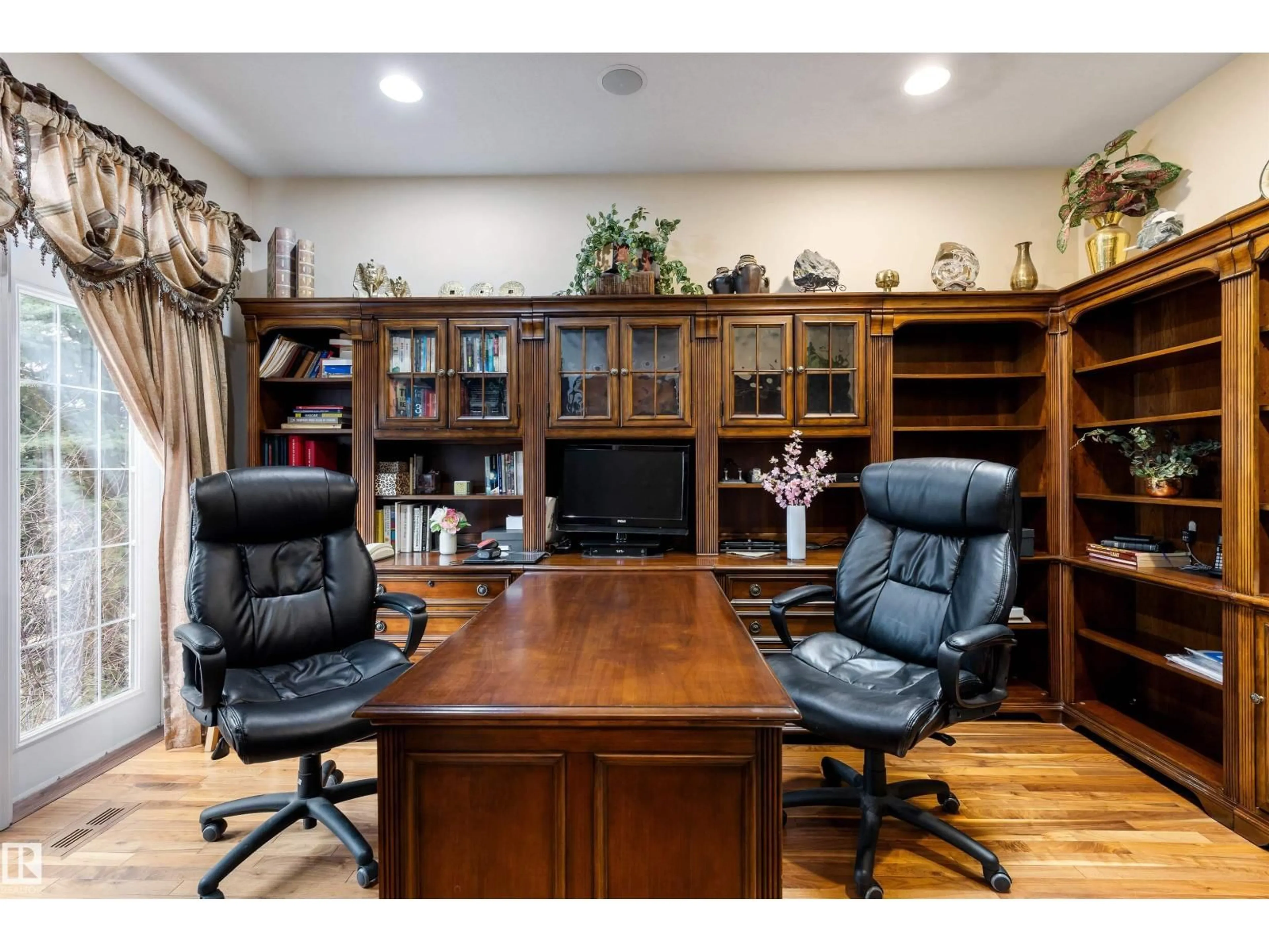 Unknown for 38 - 1225 WANYANDI RD, Edmonton Alberta T6M2W7