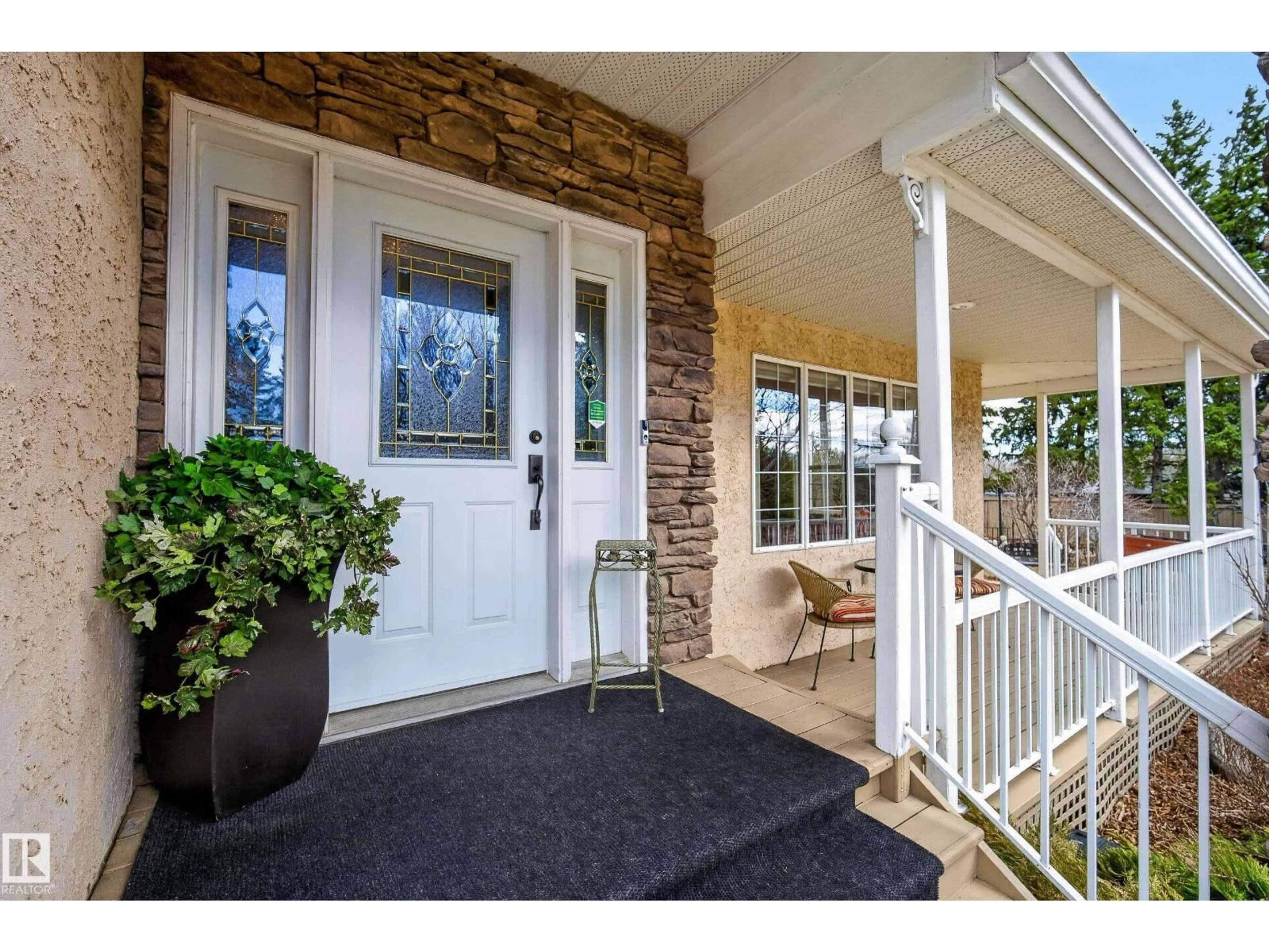 Indoor entryway for 52312 - 295 RGE ROAD 225, Rural Strathcona County Alberta T8C1E1