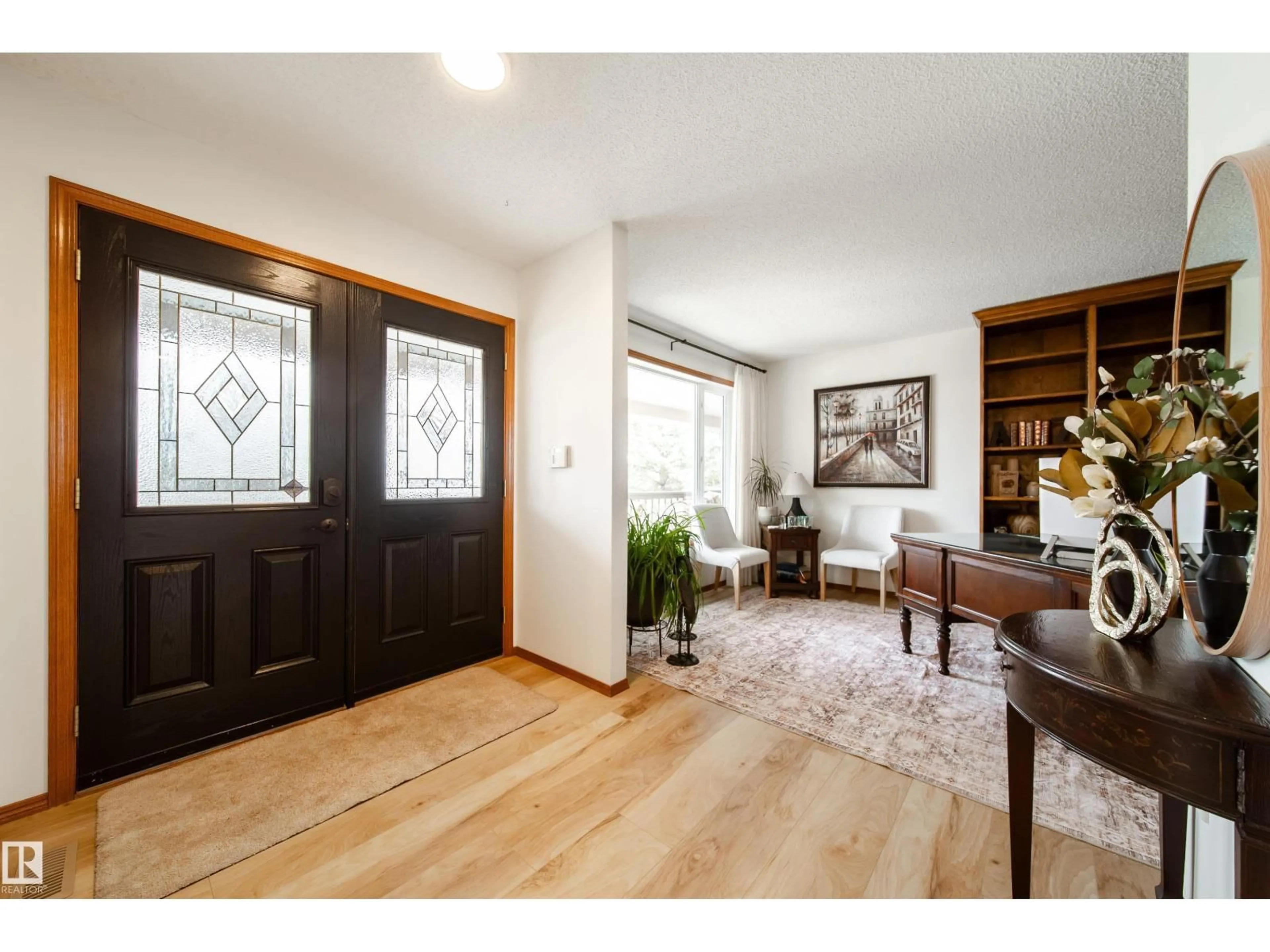 Indoor entryway for 54431 STE. ANNE TR, Rural Lac Ste. Anne County Alberta T0A0A0