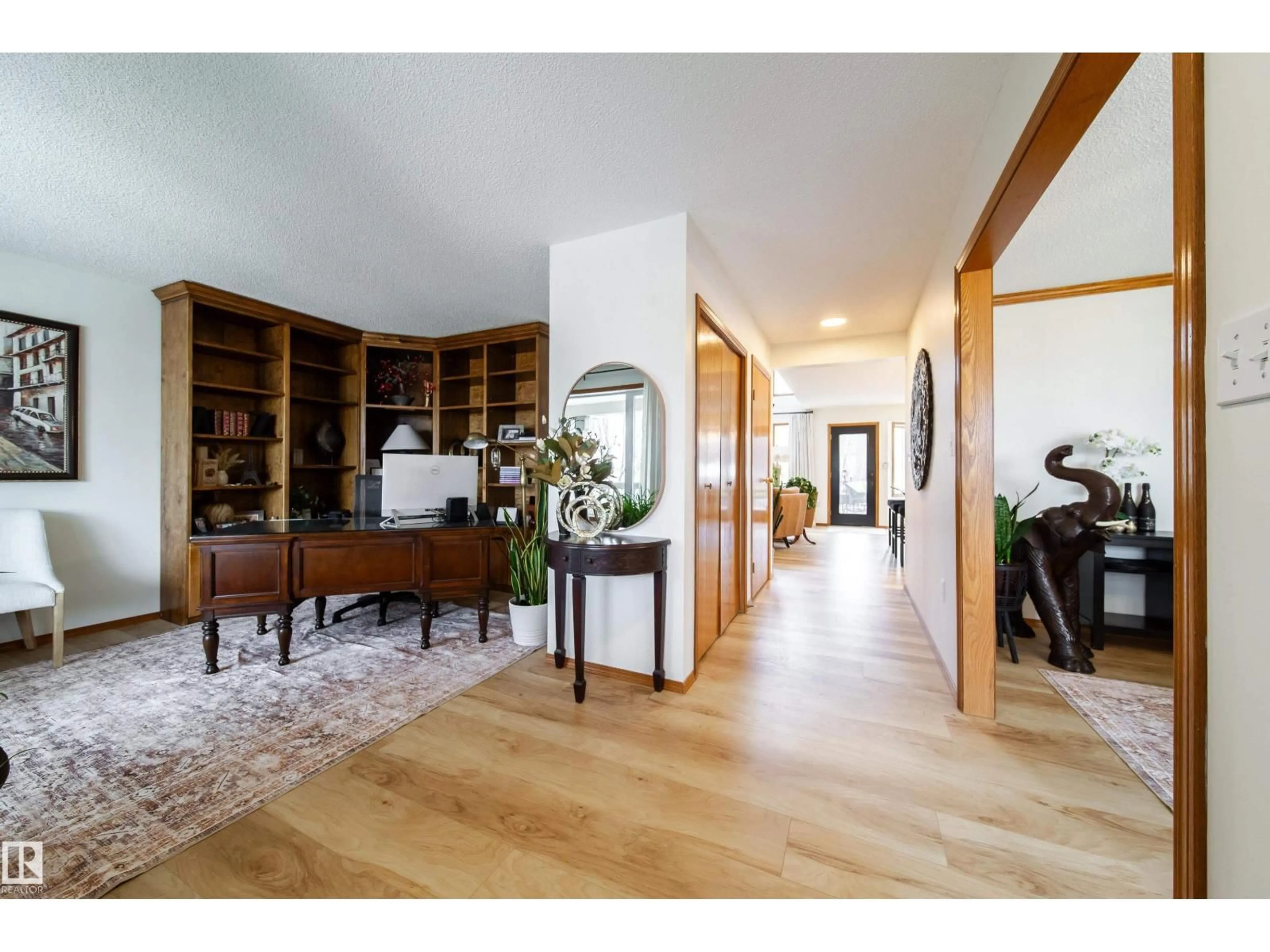 Indoor entryway for 54431 STE. ANNE TR, Rural Lac Ste. Anne County Alberta T0A0A0