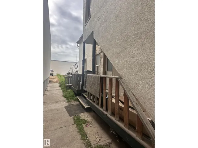 10528 100 AV, Westlock 3