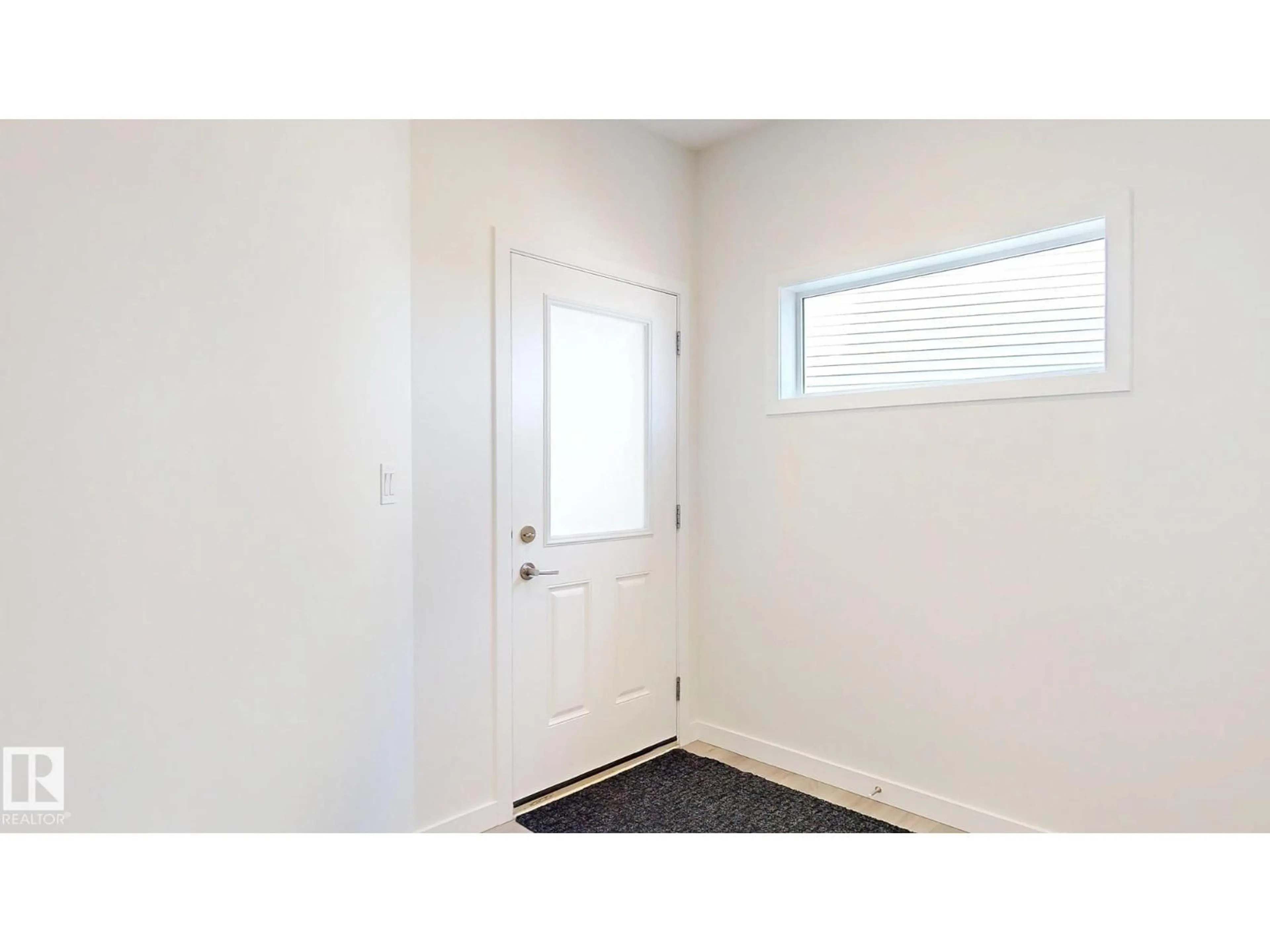 Indoor entryway for 2808 152 AV, Edmonton Alberta T5Y3Y8