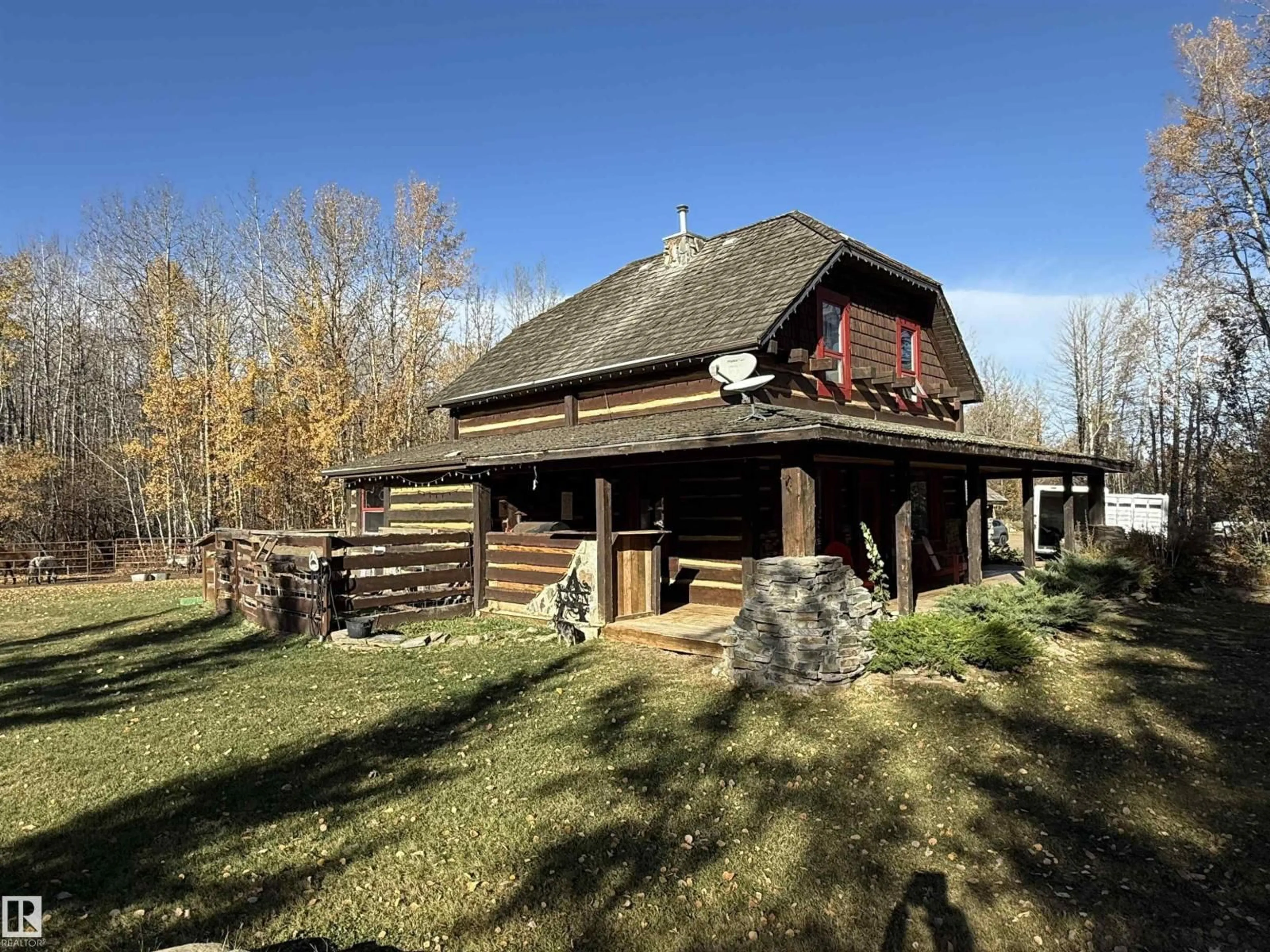 Shed for 580 POPLAR BAY DRIVE, Rural Wetaskiwin County Alberta T0C2V0