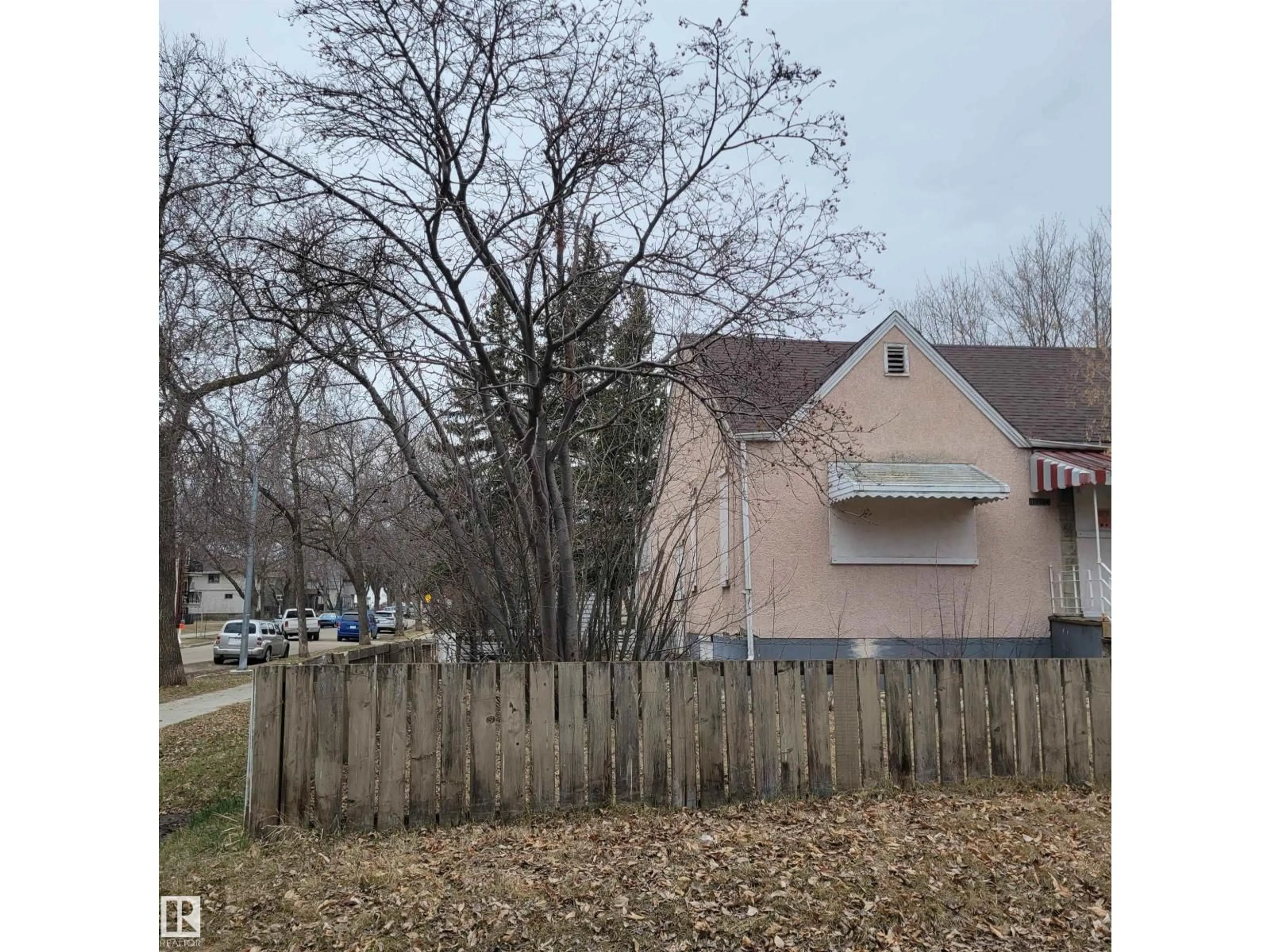 Unknown for NW - 10802 112 ST, Edmonton Alberta T5H3H3