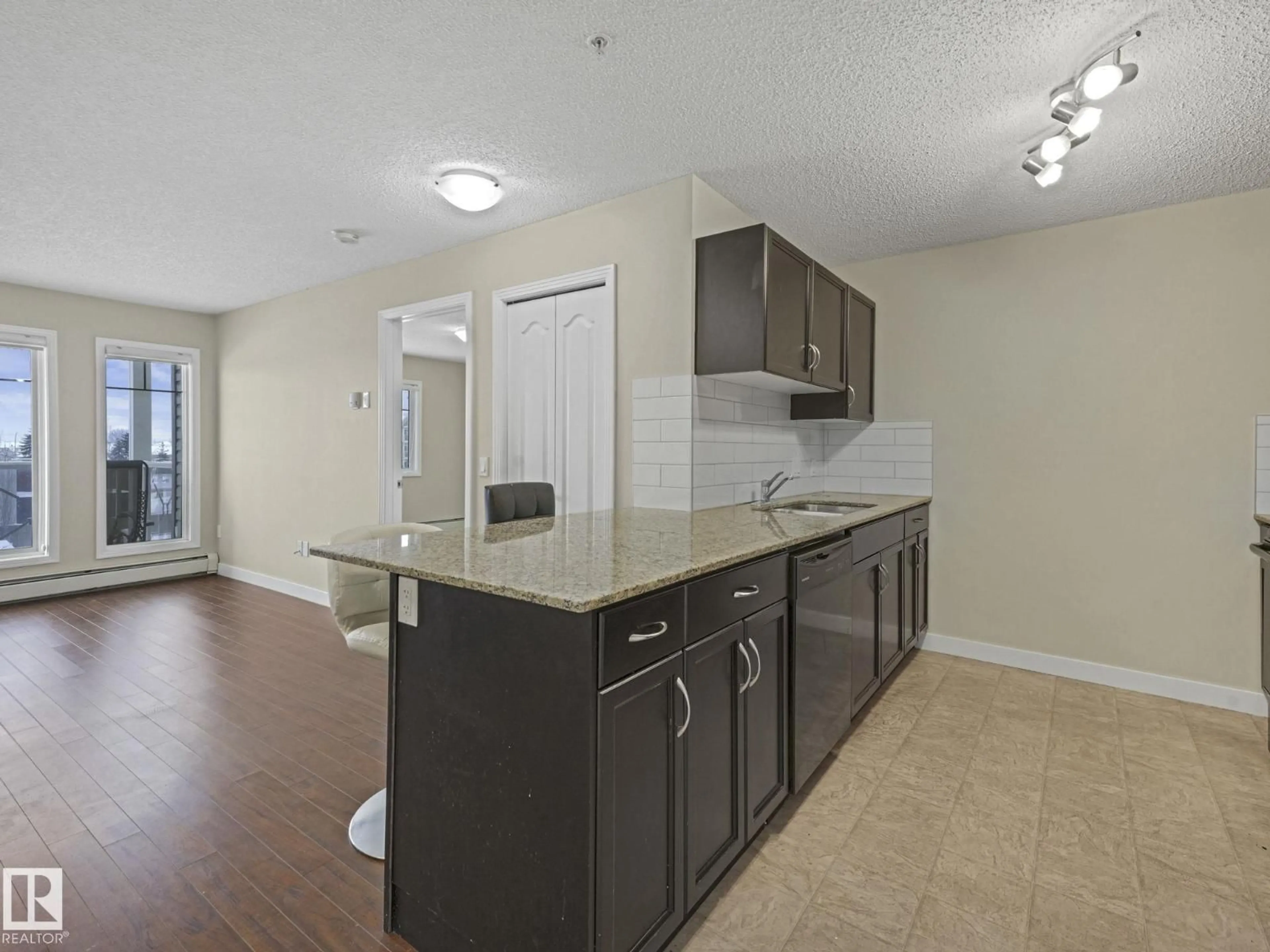 Standard kitchen, unknown for 317 - 12650 142 AV, Edmonton Alberta T6V1M2