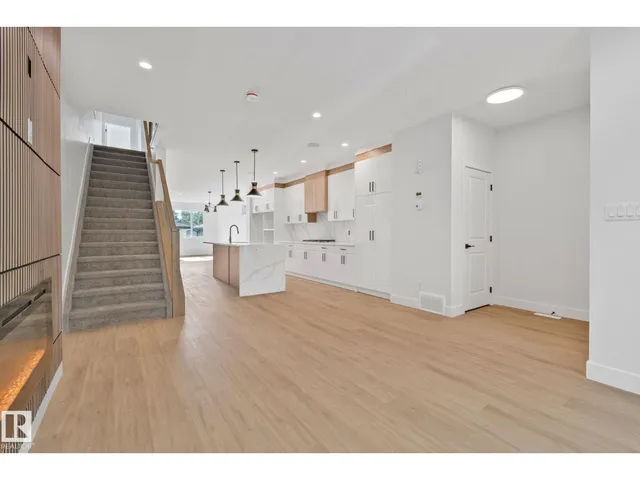 E NW - 11140 126 ST, Edmonton 5